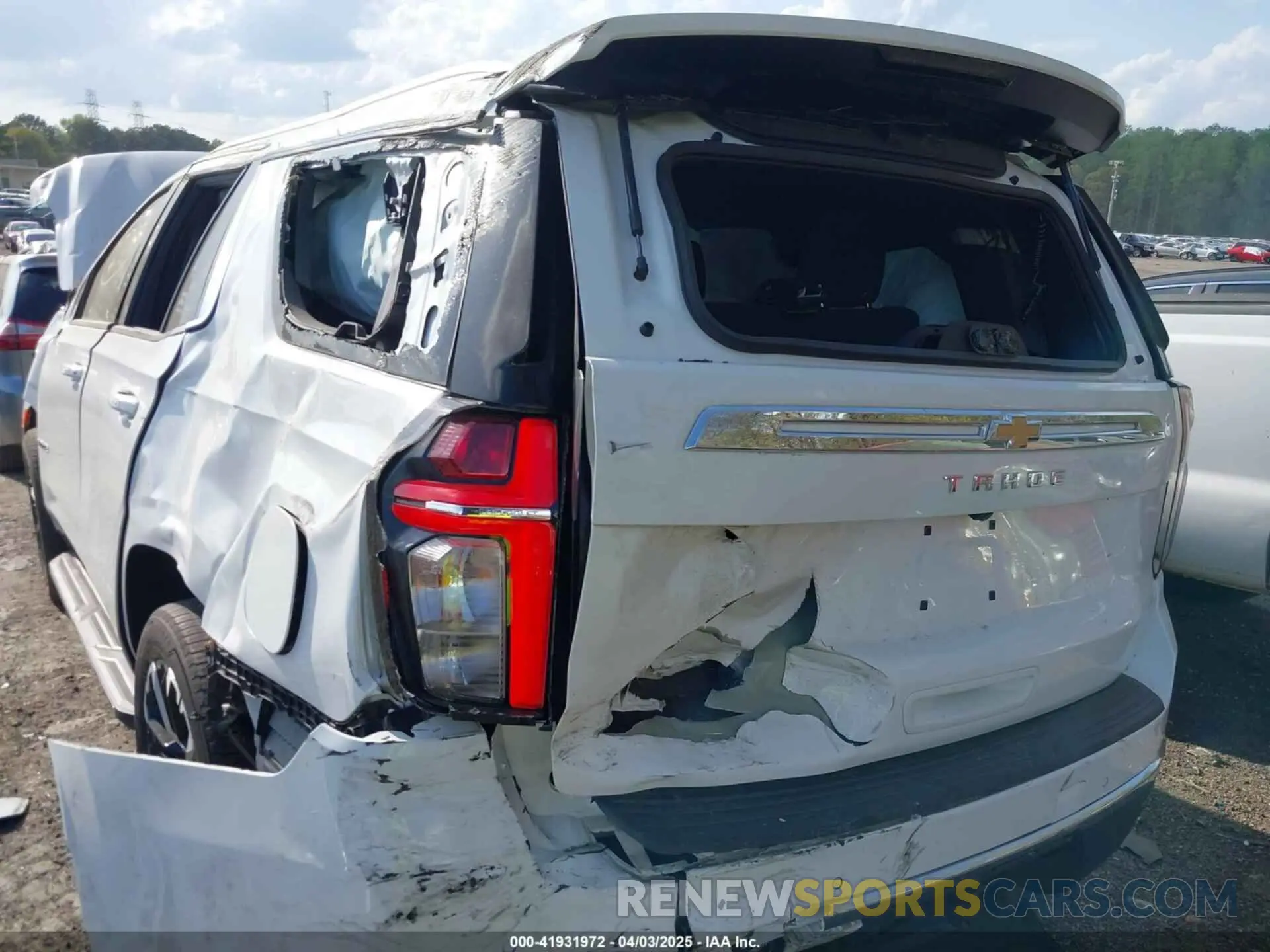 6 Photograph of a damaged car 1GNSCMKD5PR240763 CHEVROLET TAHOE 2023