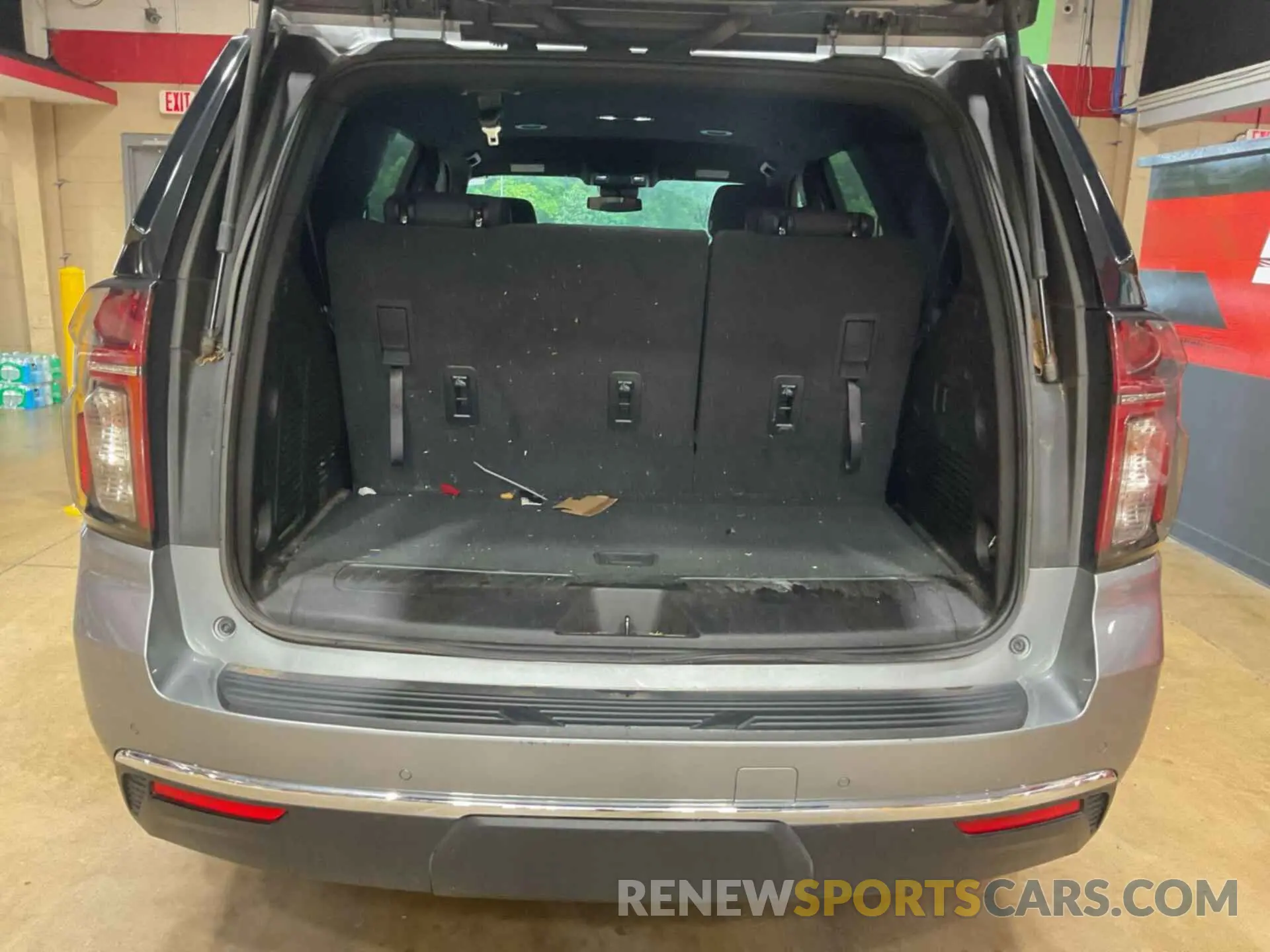 32 Photograph of a damaged car 1GNSCMKD7PR171865 CHEVROLET TAHOE 2023