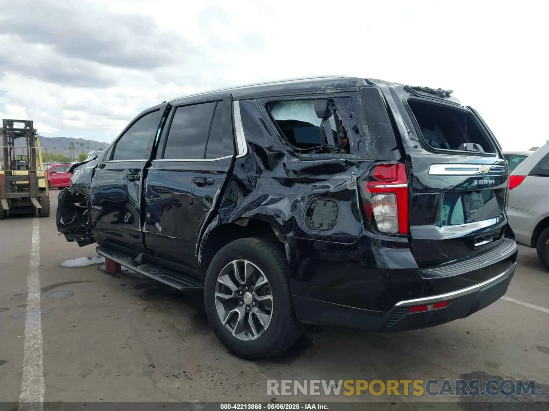 3 Photograph of a damaged car 1GNSCNKD5PR510046 CHEVROLET TAHOE 2023