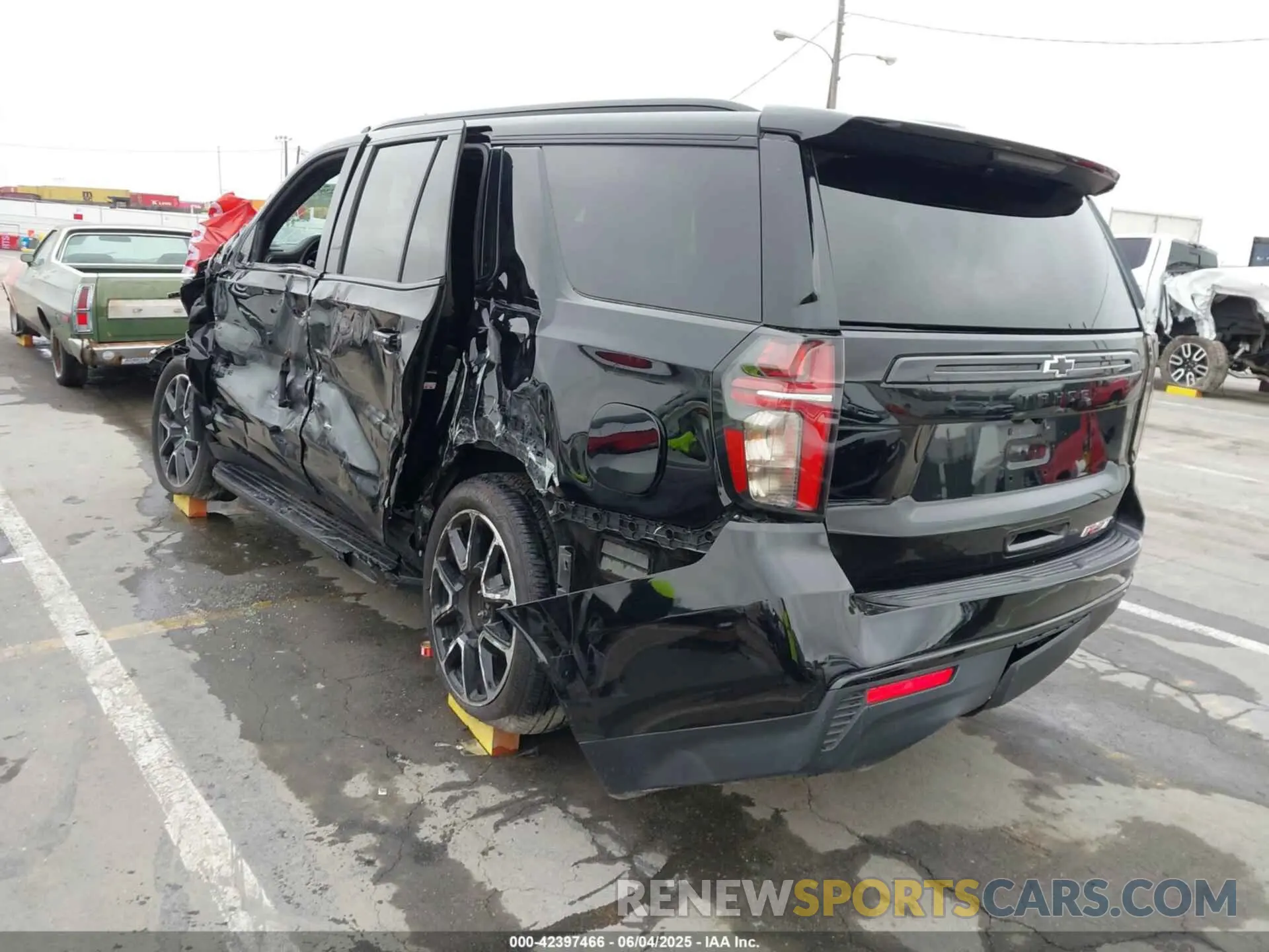 3 Photograph of a damaged car 1GNSCRKD4PR247135 CHEVROLET TAHOE 2023