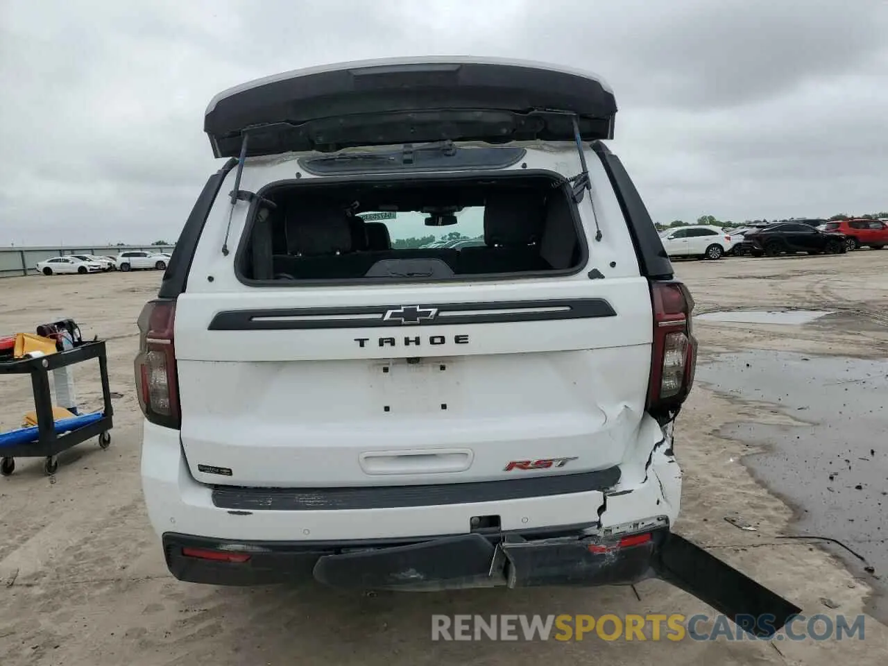 6 Photograph of a damaged car 1GNSCRKD9PR391778 CHEVROLET TAHOE 2023