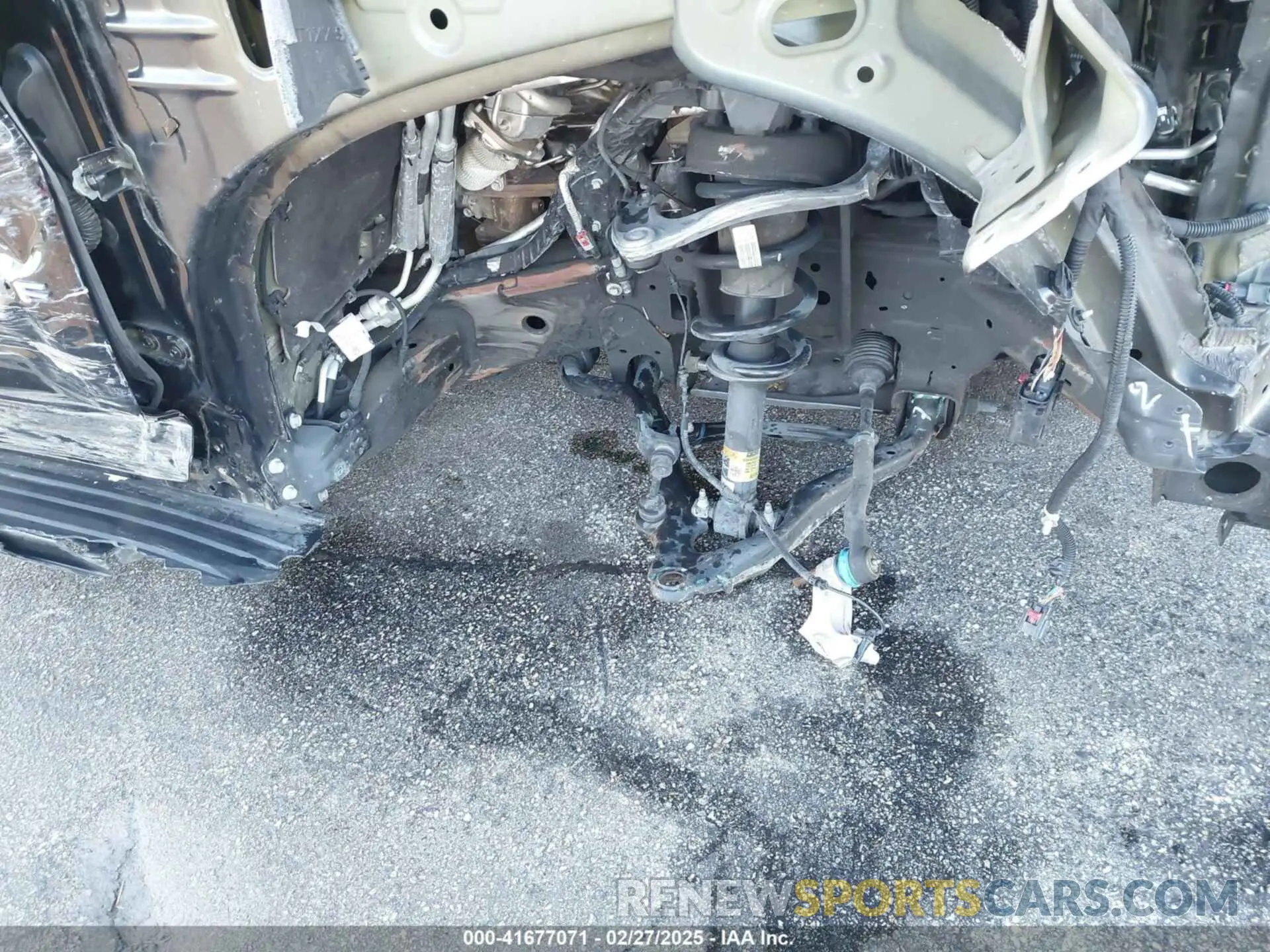 19 Photograph of a damaged car 1GNSCSKTXPR323861 CHEVROLET TAHOE 2023