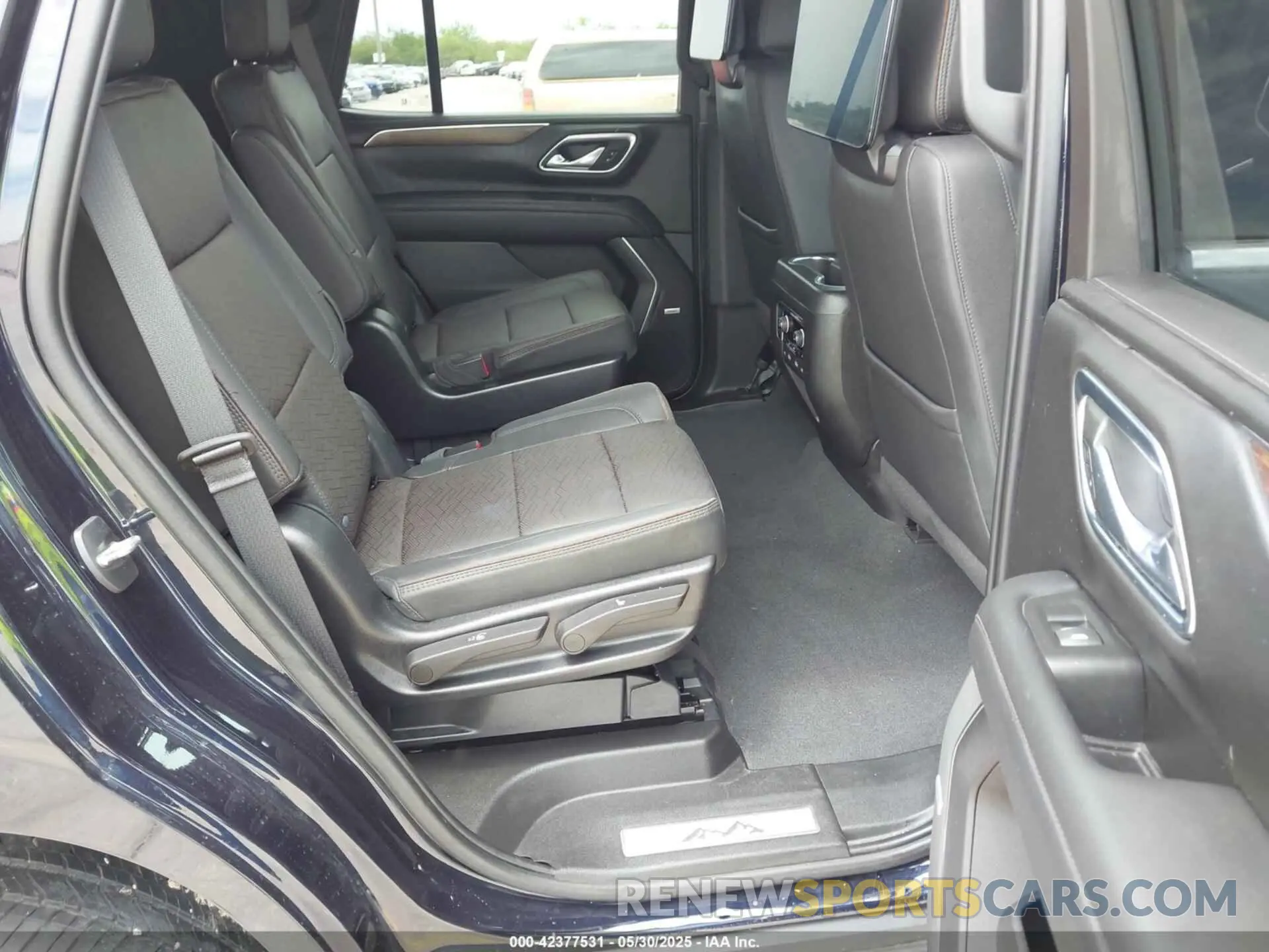 8 Photograph of a damaged car 1GNSCTKT8PR215292 CHEVROLET TAHOE 2023