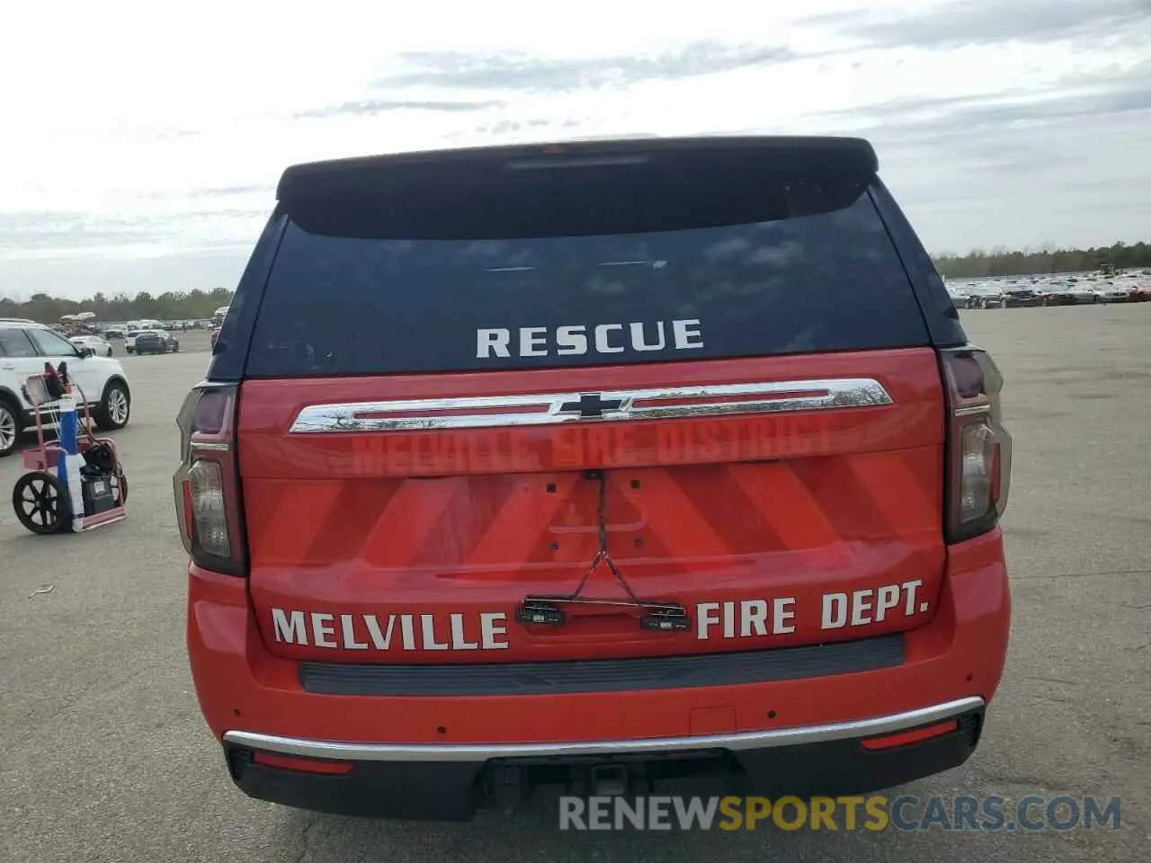 6 Photograph of a damaged car 1GNSKLED0PR266373 CHEVROLET TAHOE 2023