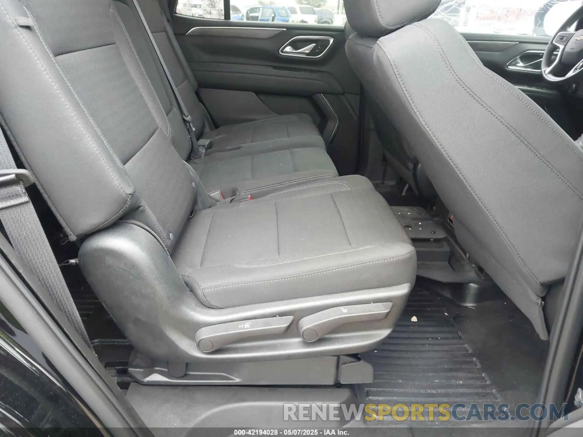 8 Photograph of a damaged car 1GNSKLED0PR395388 CHEVROLET TAHOE 2023