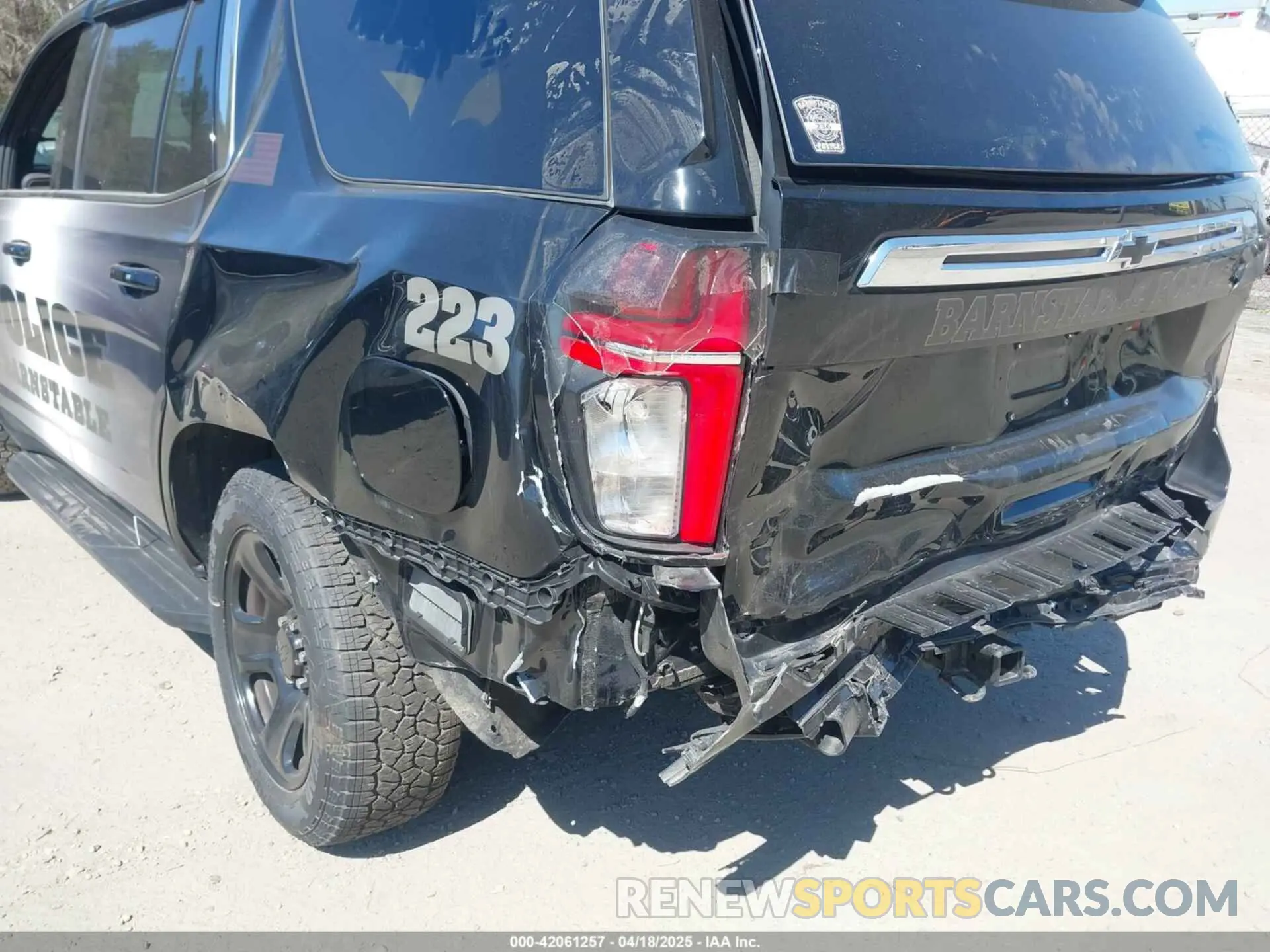 6 Photograph of a damaged car 1GNSKLED3PR430313 CHEVROLET TAHOE 2023