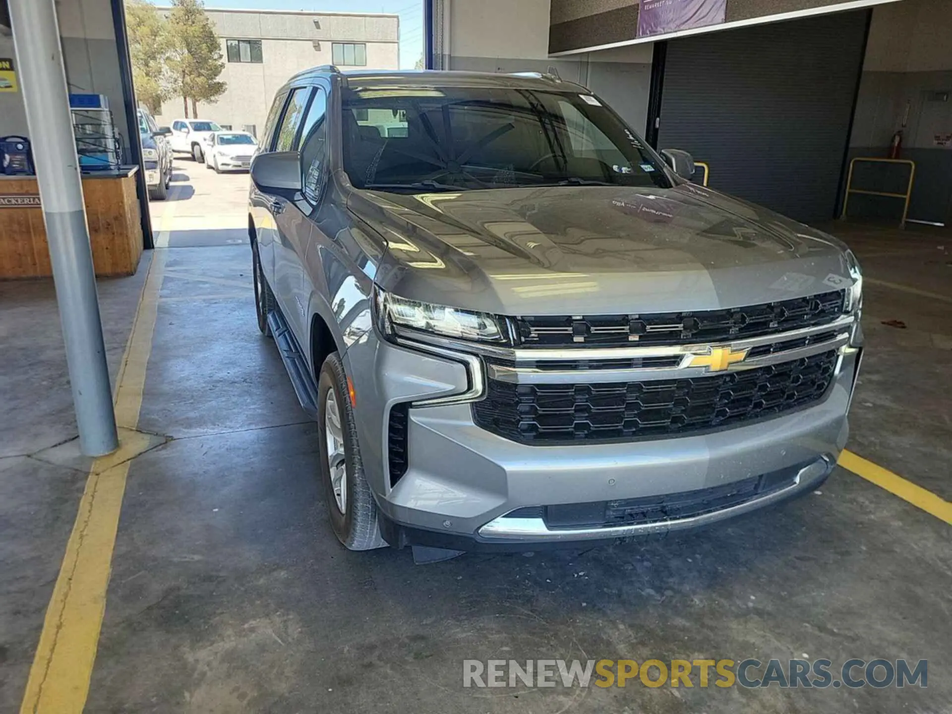 8 Photograph of a damaged car 1GNSKMKD9PR200138 CHEVROLET TAHOE 2023