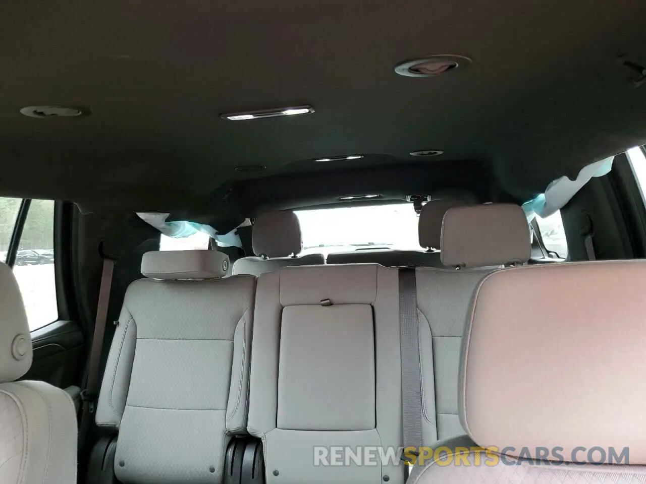 10 Photograph of a damaged car 1GNSKMKDXPR527082 CHEVROLET TAHOE 2023