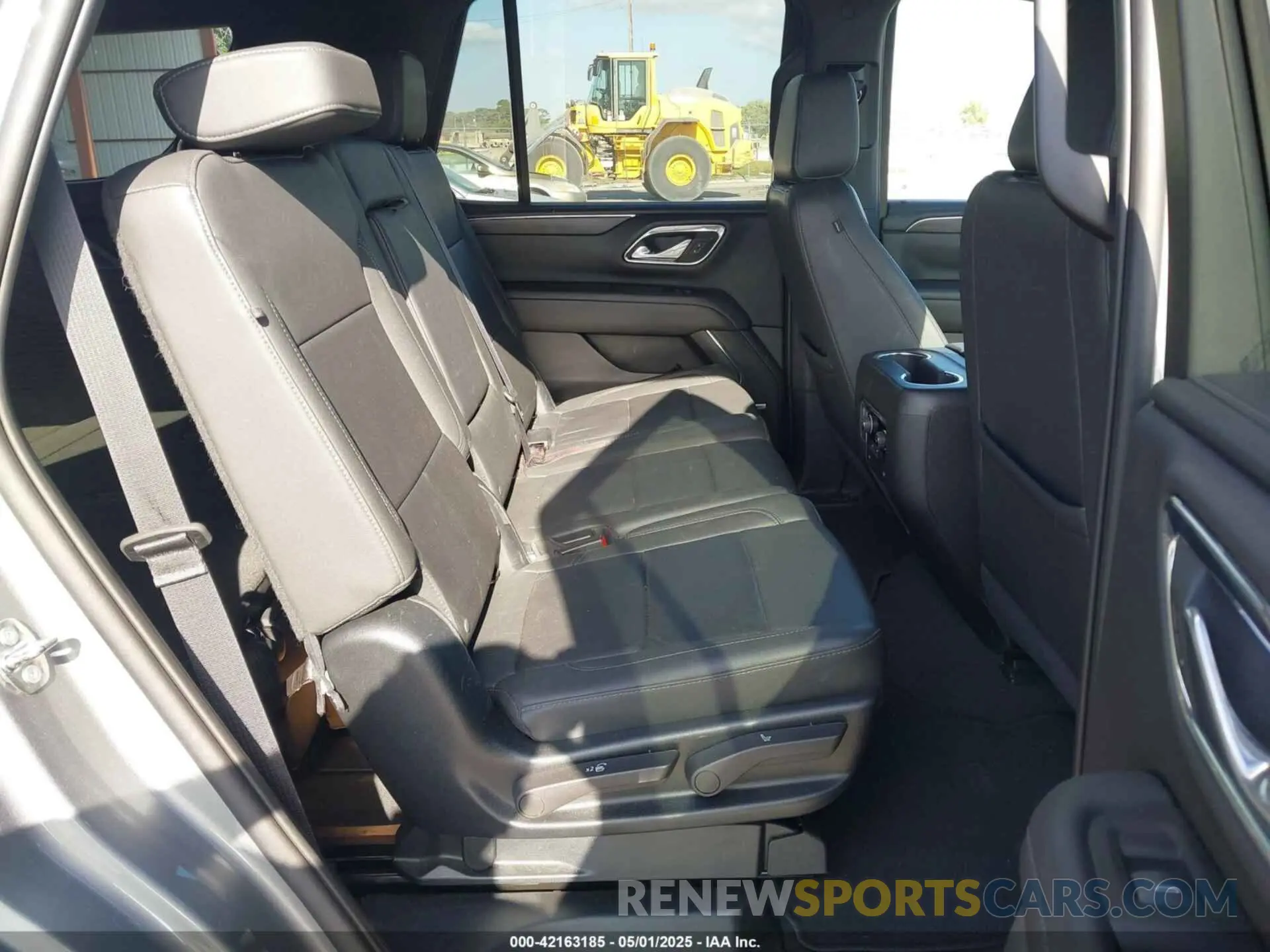 8 Photograph of a damaged car 1GNSKNKD0PR316432 CHEVROLET TAHOE 2023