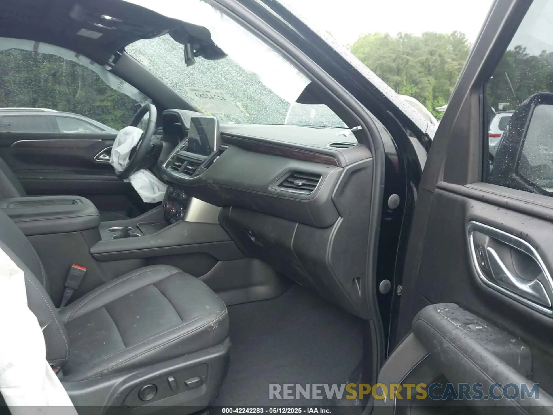 5 Photograph of a damaged car 1GNSKNKD5PR407387 CHEVROLET TAHOE 2023