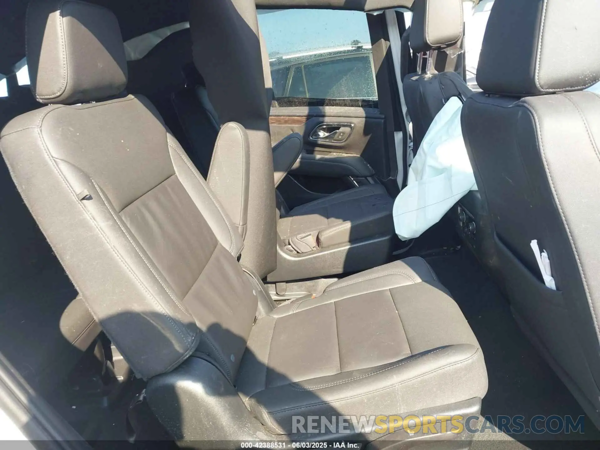 8 Photograph of a damaged car 1GNSKNKD6PR449907 CHEVROLET TAHOE 2023