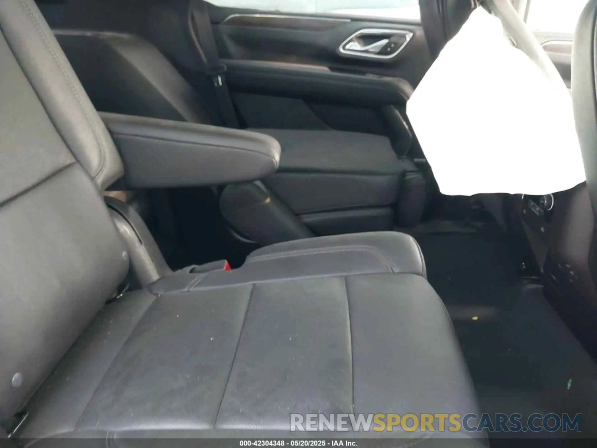 8 Photograph of a damaged car 1GNSKNKD7PR236450 CHEVROLET TAHOE 2023