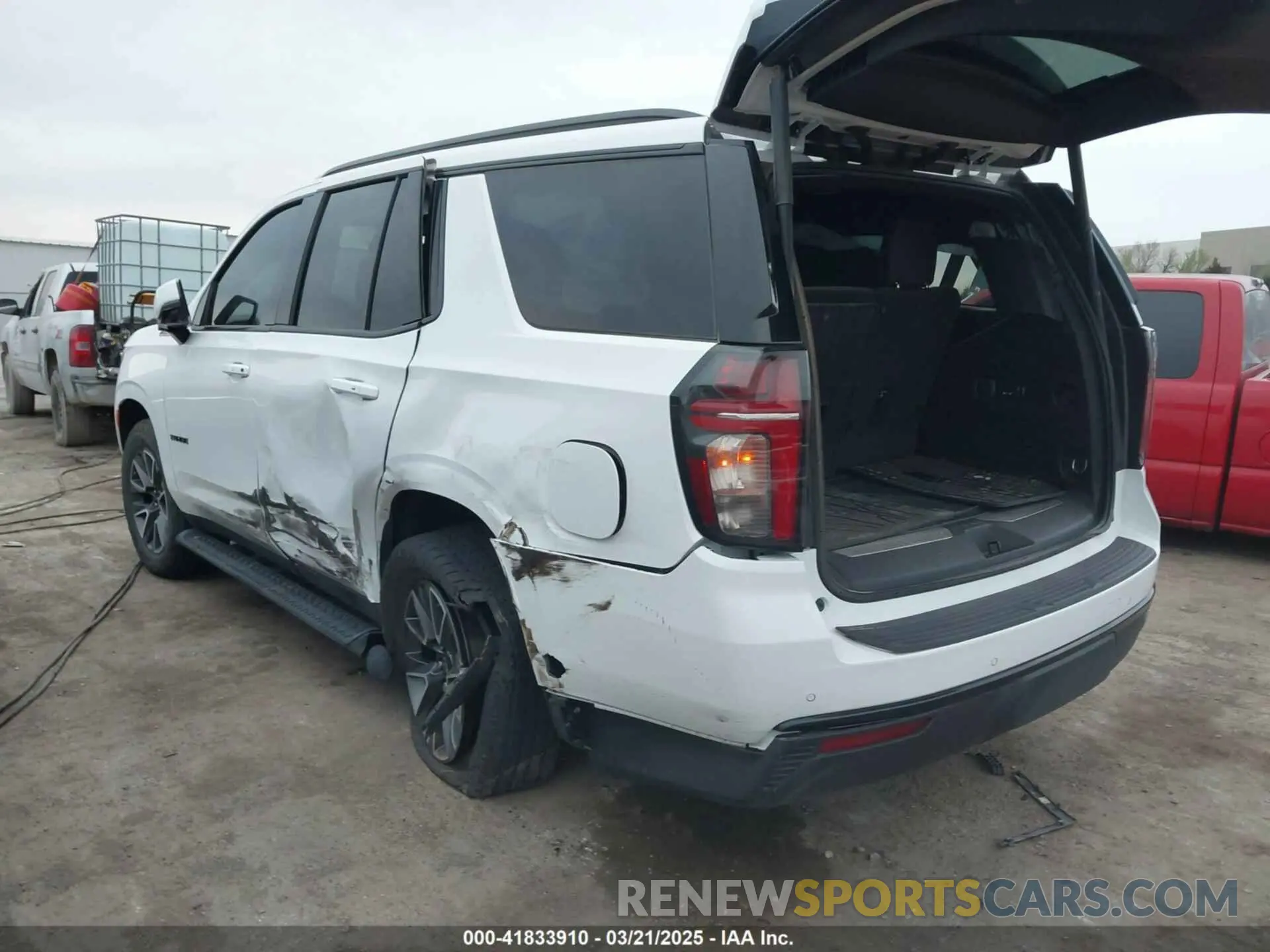 3 Photograph of a damaged car 1GNSKPKD0PR411701 CHEVROLET TAHOE 2023