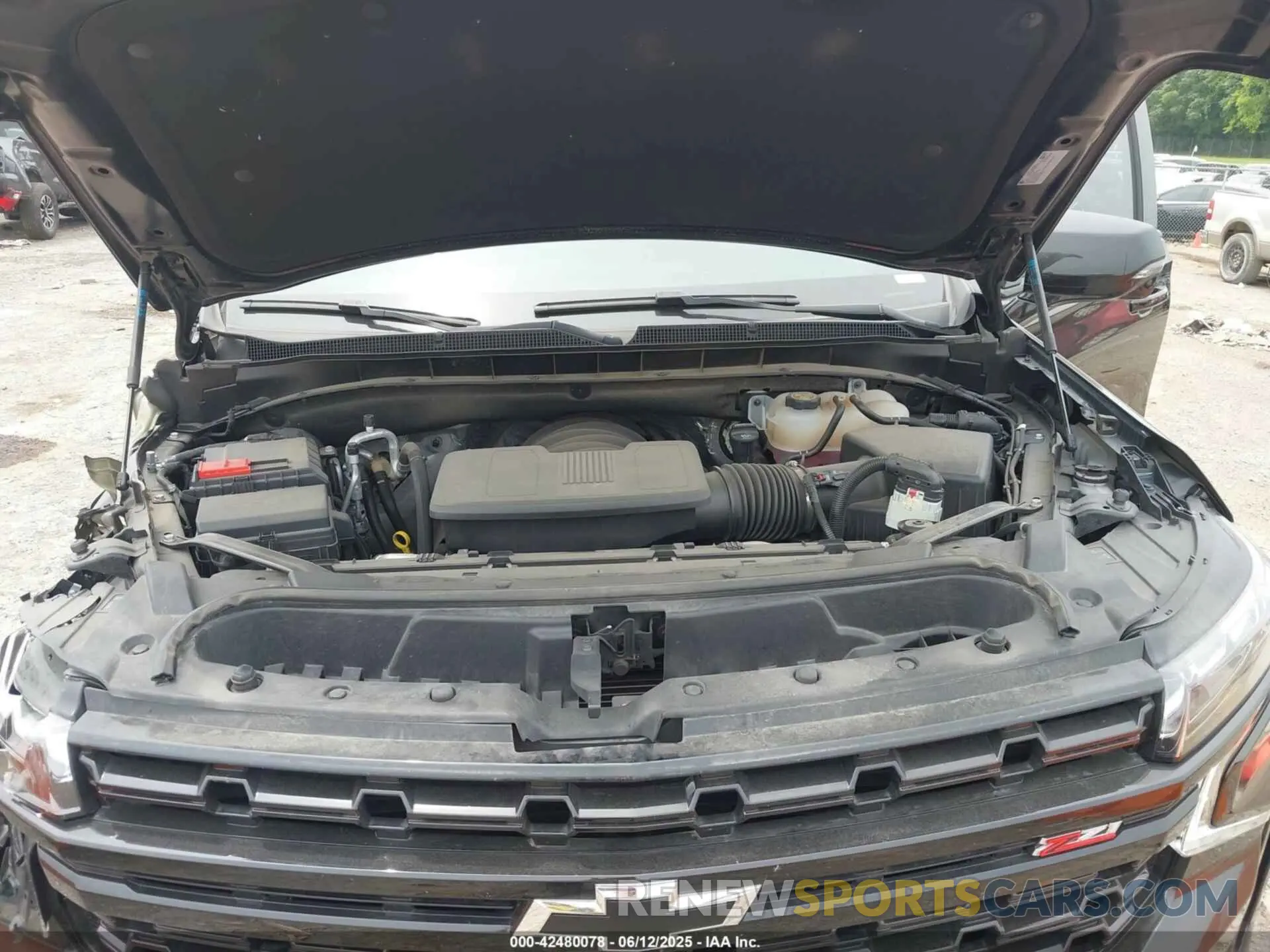 10 Photograph of a damaged car 1GNSKPKD3PR384509 CHEVROLET TAHOE 2023