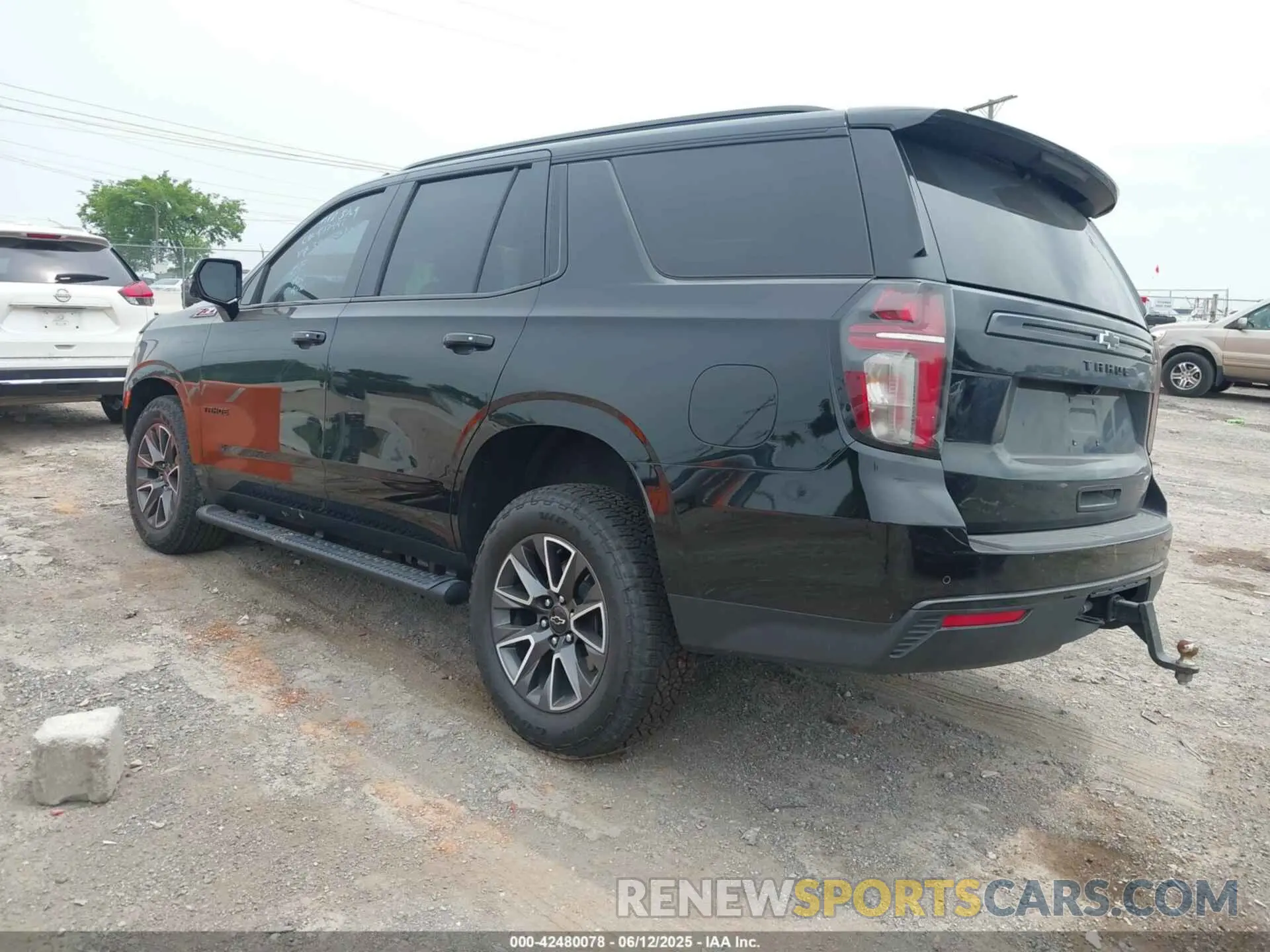 3 Photograph of a damaged car 1GNSKPKD3PR384509 CHEVROLET TAHOE 2023