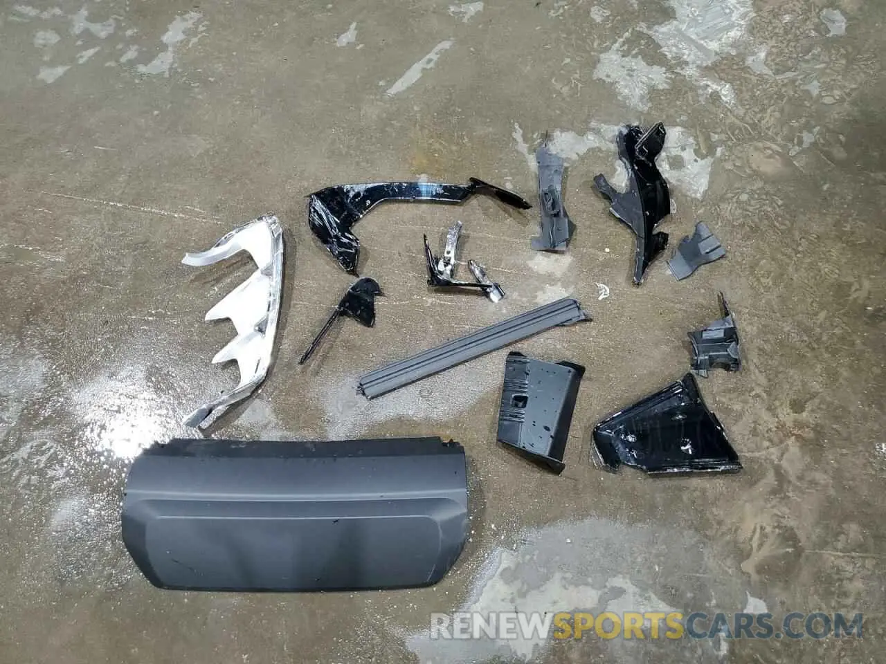 13 Photograph of a damaged car 1GNSKPKD6PR117011 CHEVROLET TAHOE 2023