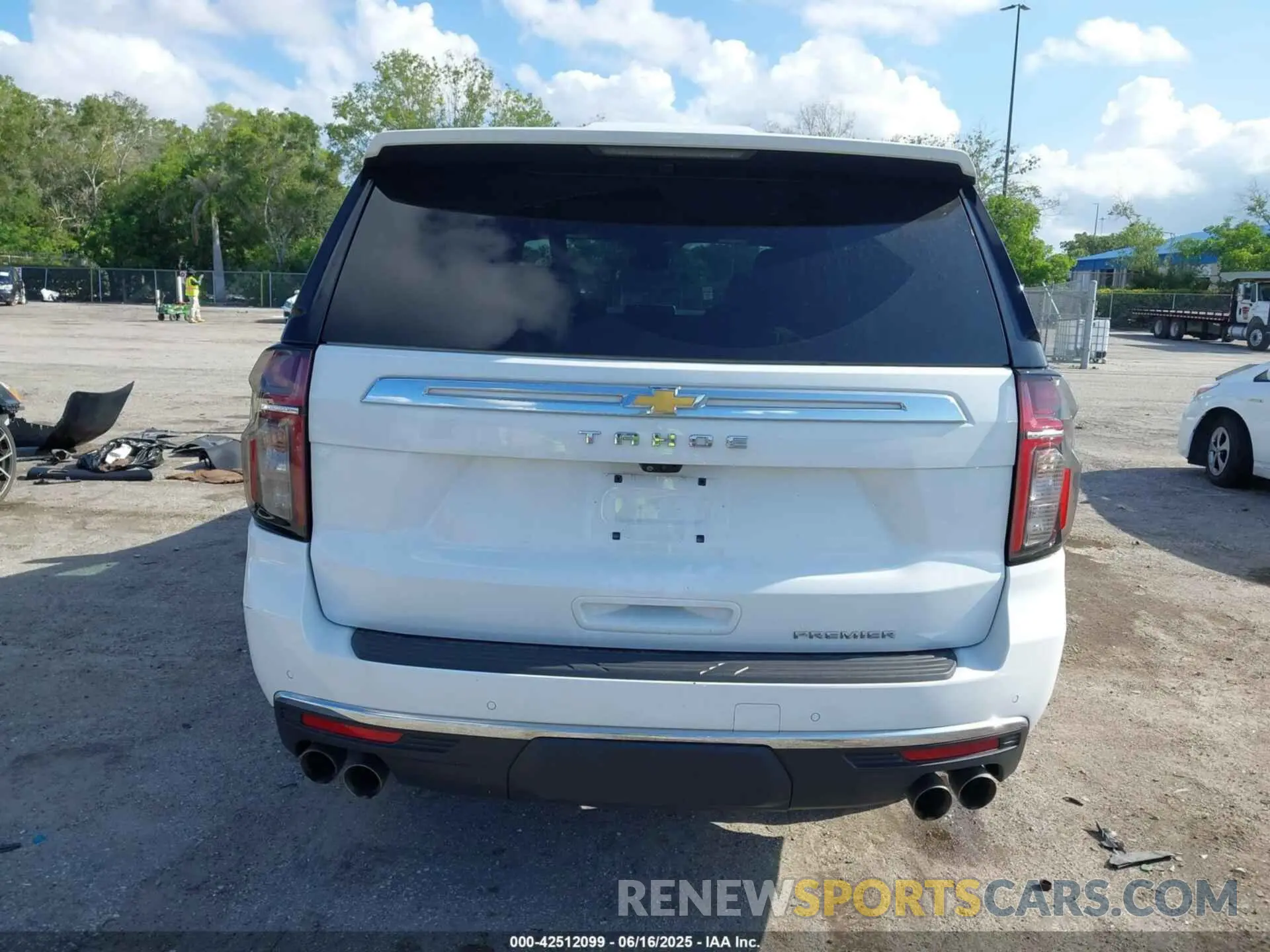 17 Photograph of a damaged car 1GNSKSKD0PR453465 CHEVROLET TAHOE 2023