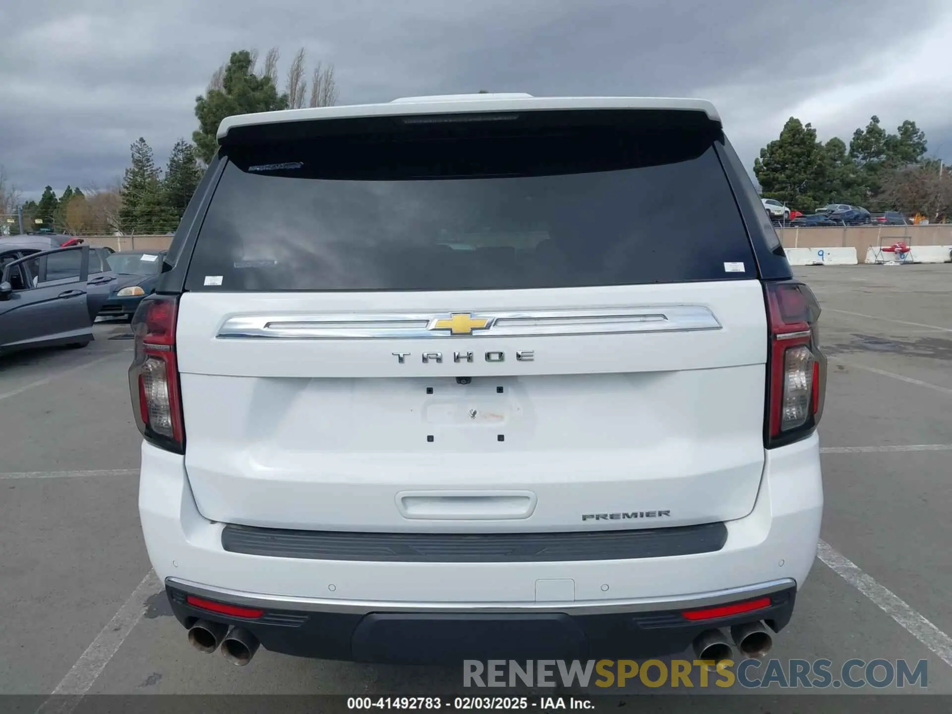 17 Photograph of a damaged car 1GNSKSKD4PR501842 CHEVROLET TAHOE 2023