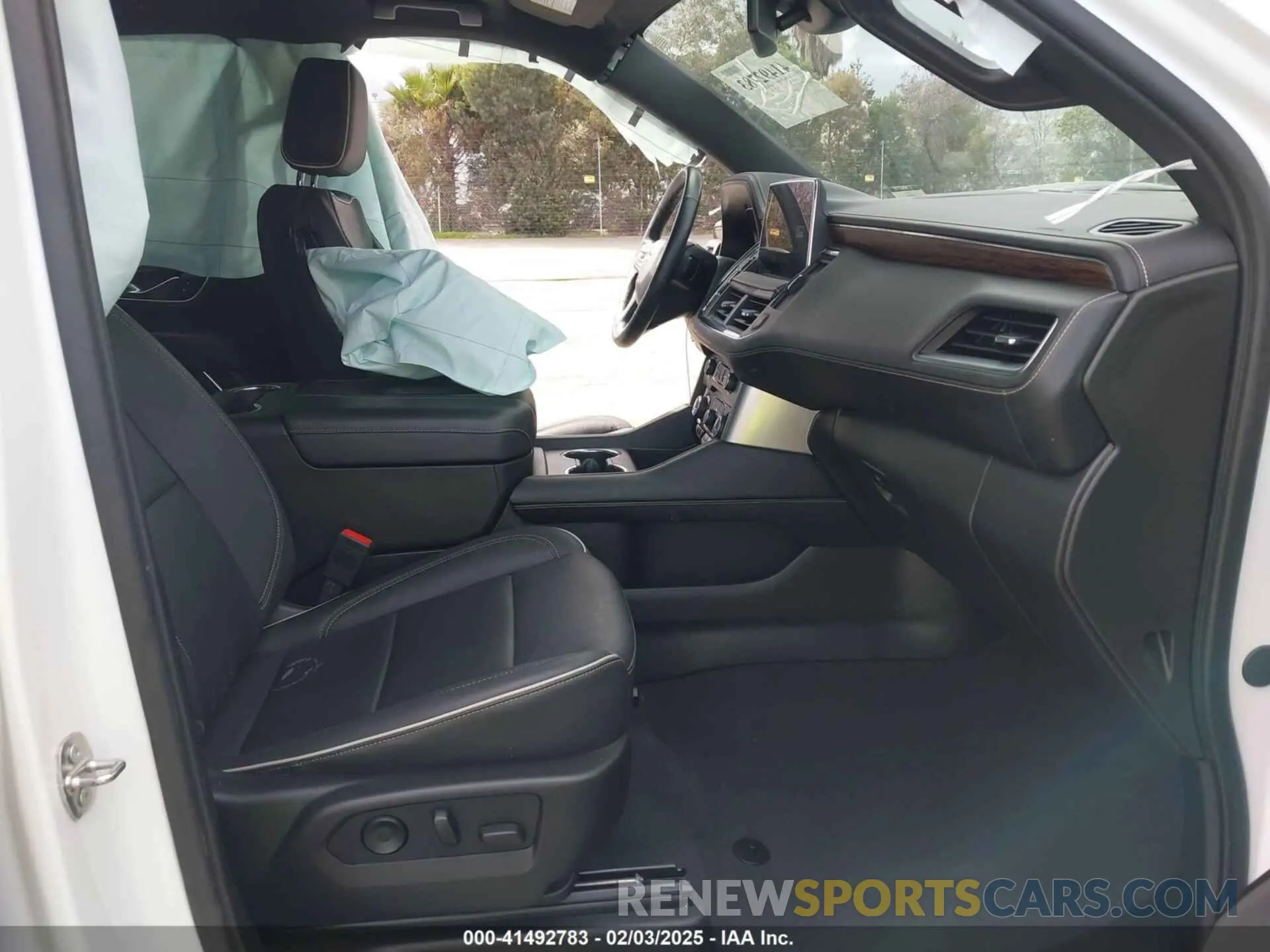 5 Photograph of a damaged car 1GNSKSKD4PR501842 CHEVROLET TAHOE 2023