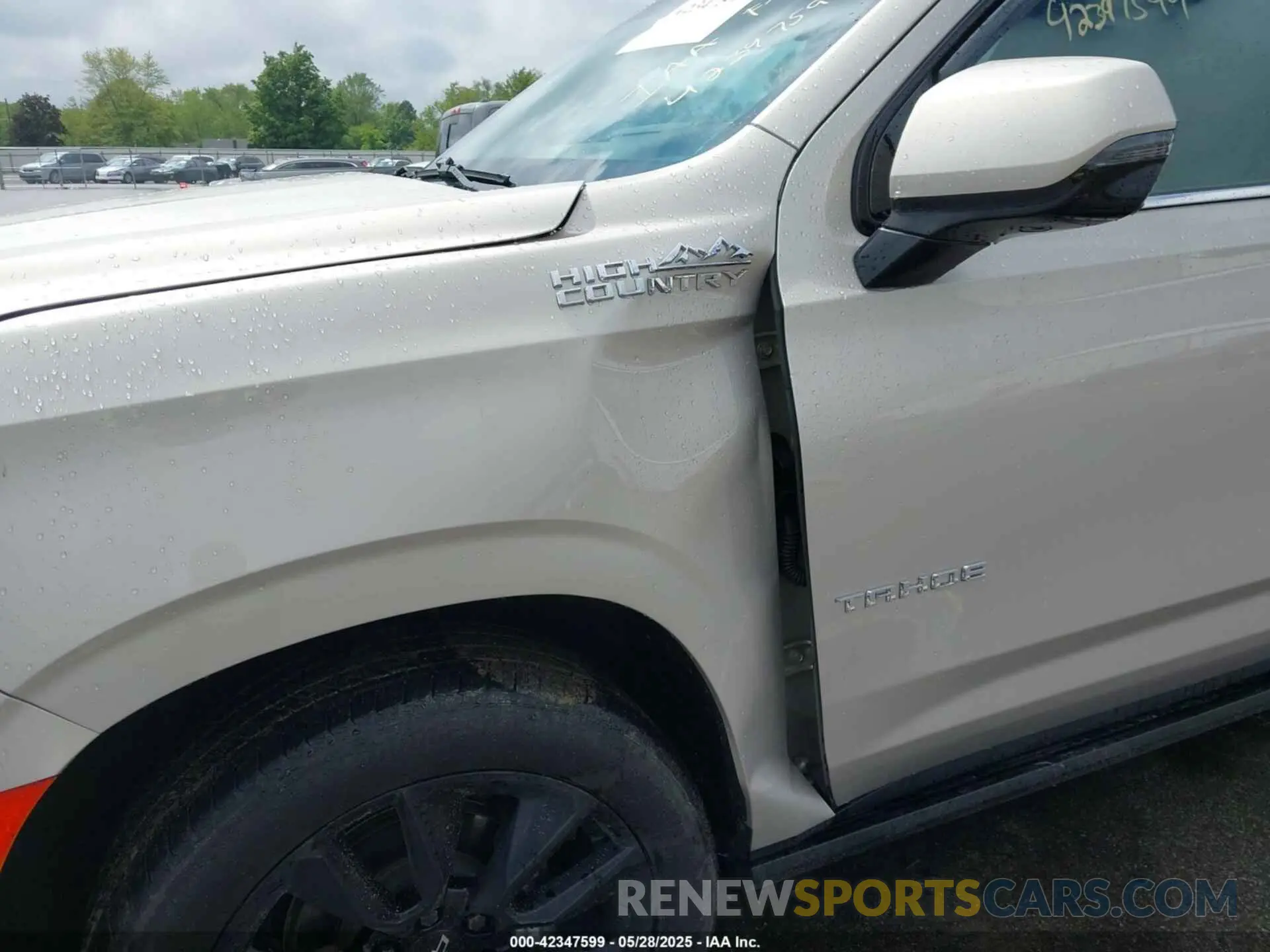 6 Photograph of a damaged car 1GNSKTKL0PR214835 CHEVROLET TAHOE 2023