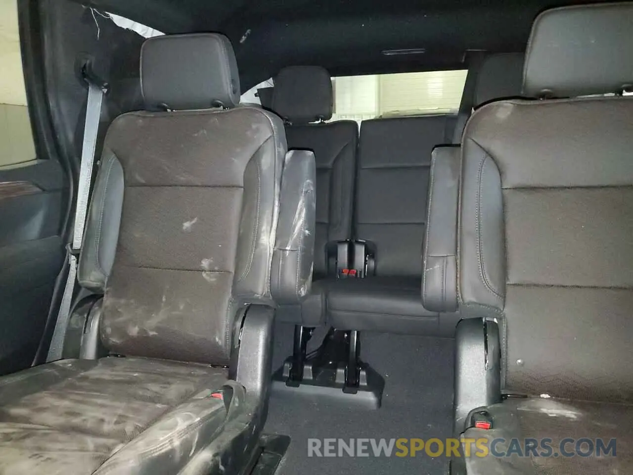 10 Photograph of a damaged car 1GNSKTKL1PR486391 CHEVROLET TAHOE 2023