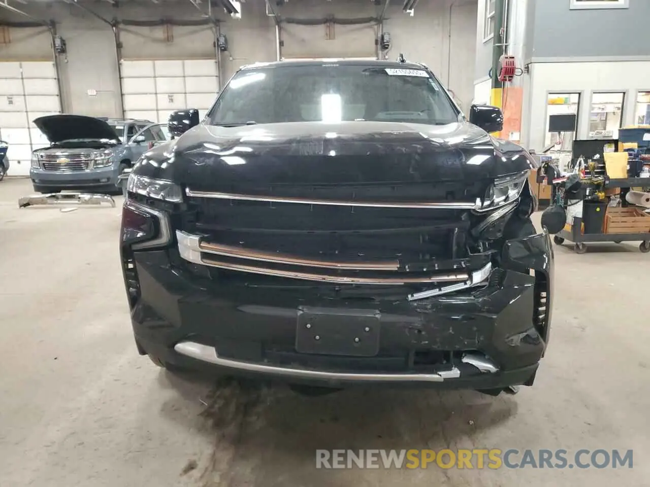 5 Photograph of a damaged car 1GNSKTKL4PR308992 CHEVROLET TAHOE 2023