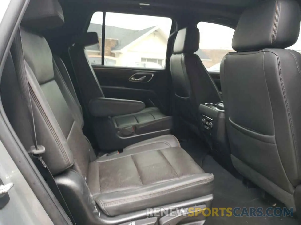 11 Photograph of a damaged car 1GNSKTKL5PR184151 CHEVROLET TAHOE 2023