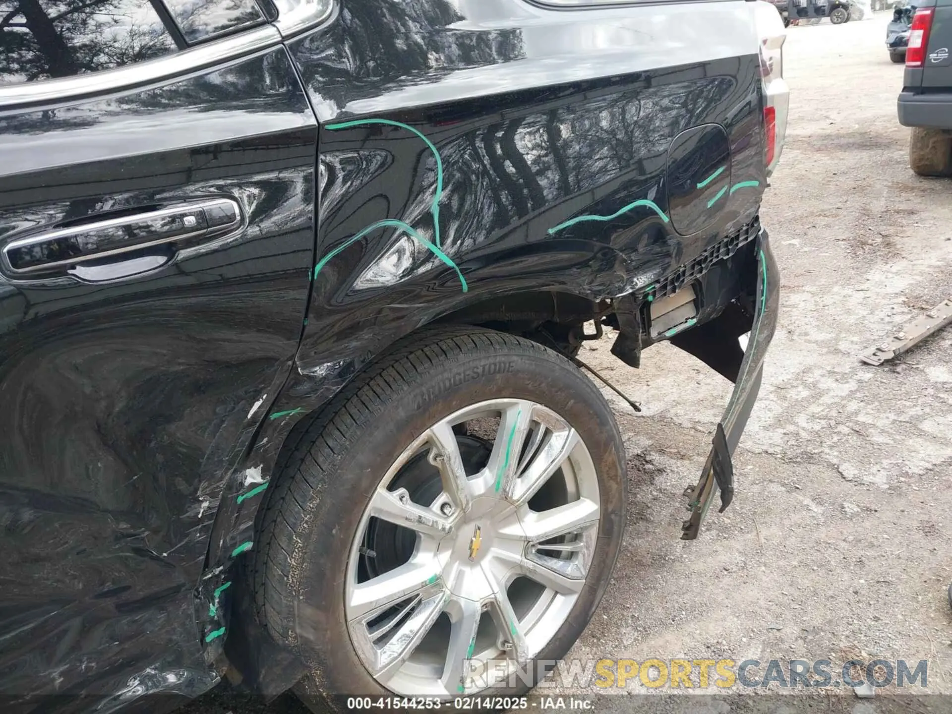 6 Photograph of a damaged car 1GNSKTKT8PR441562 CHEVROLET TAHOE 2023