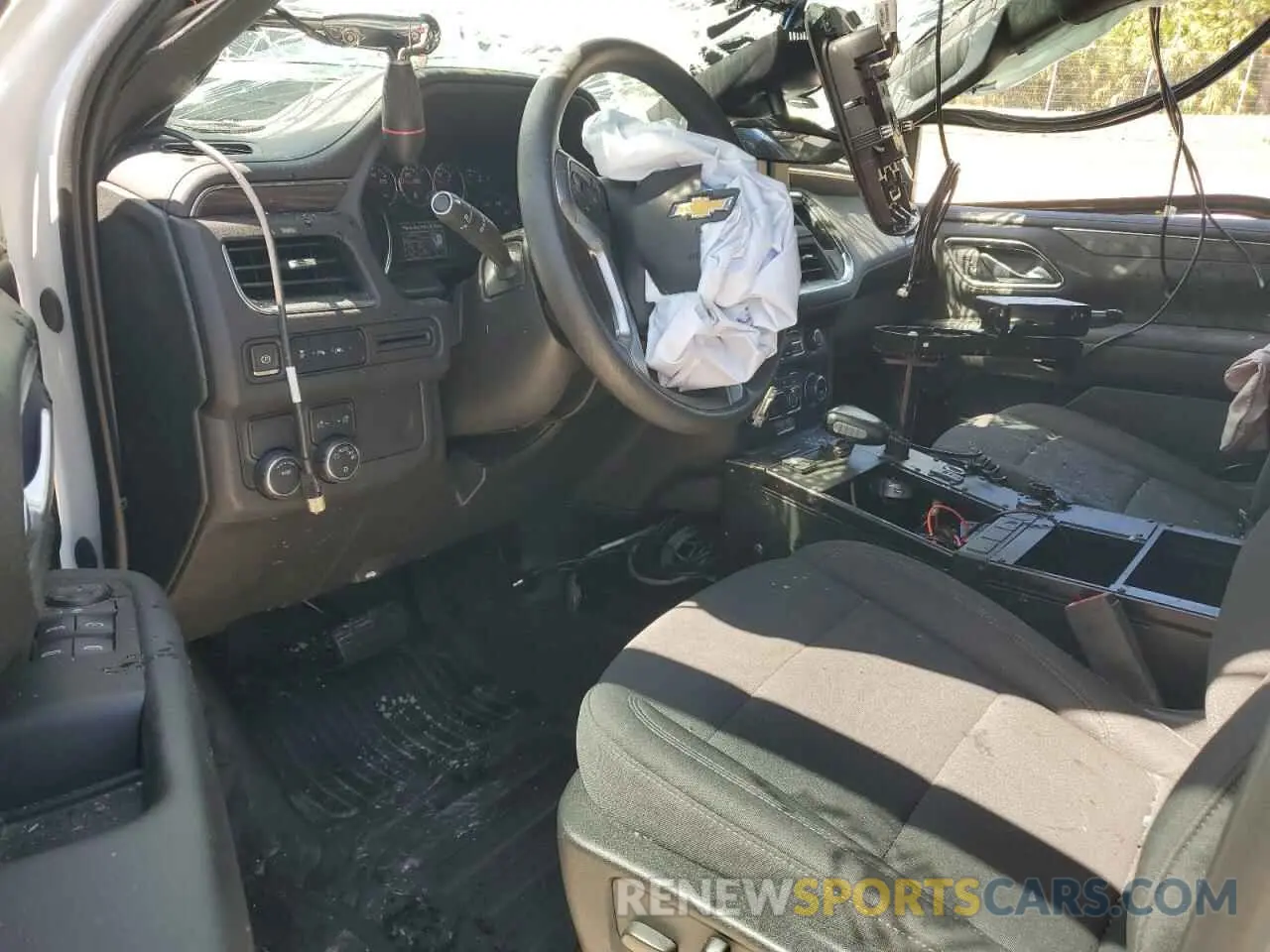 8 Photograph of a damaged car 1GNSCLED1RR176018 CHEVROLET TAHOE 2024