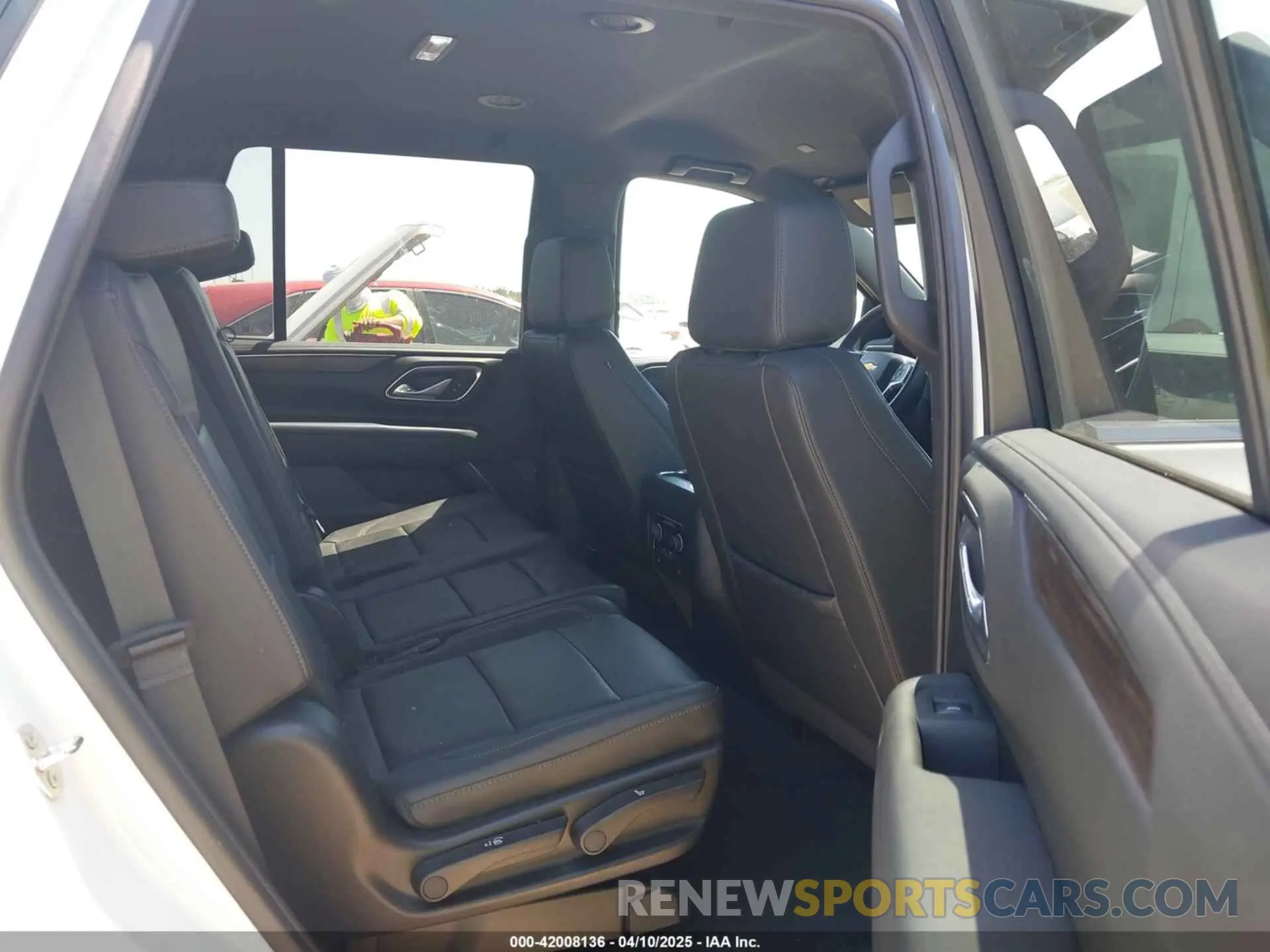 8 Photograph of a damaged car 1GNSCNKD2RR242589 CHEVROLET TAHOE 2024