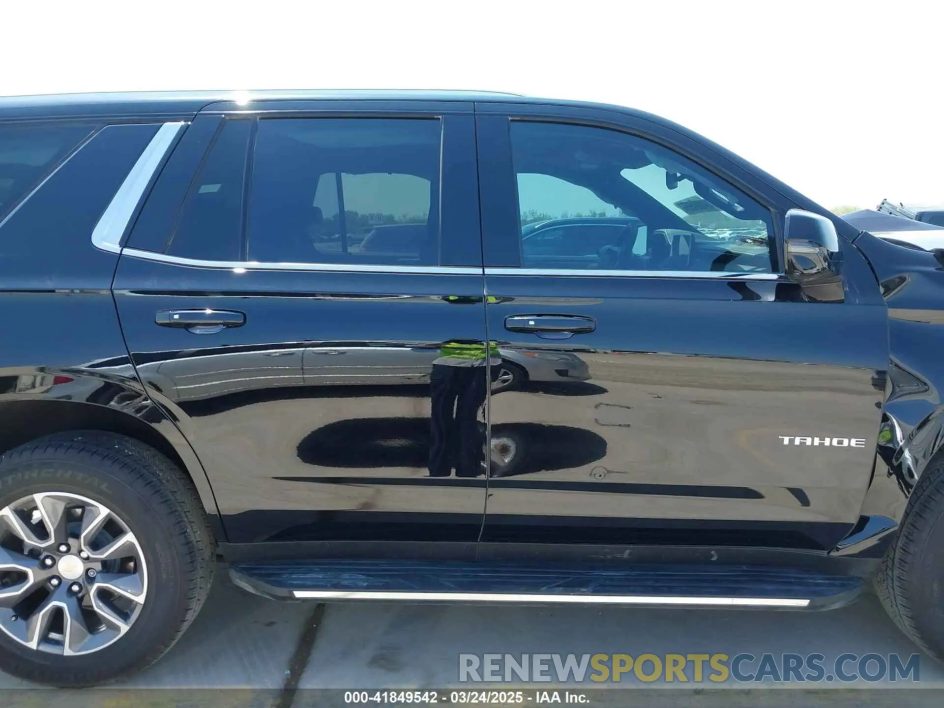 14 Photograph of a damaged car 1GNSCNKD7RR374098 CHEVROLET TAHOE 2024
