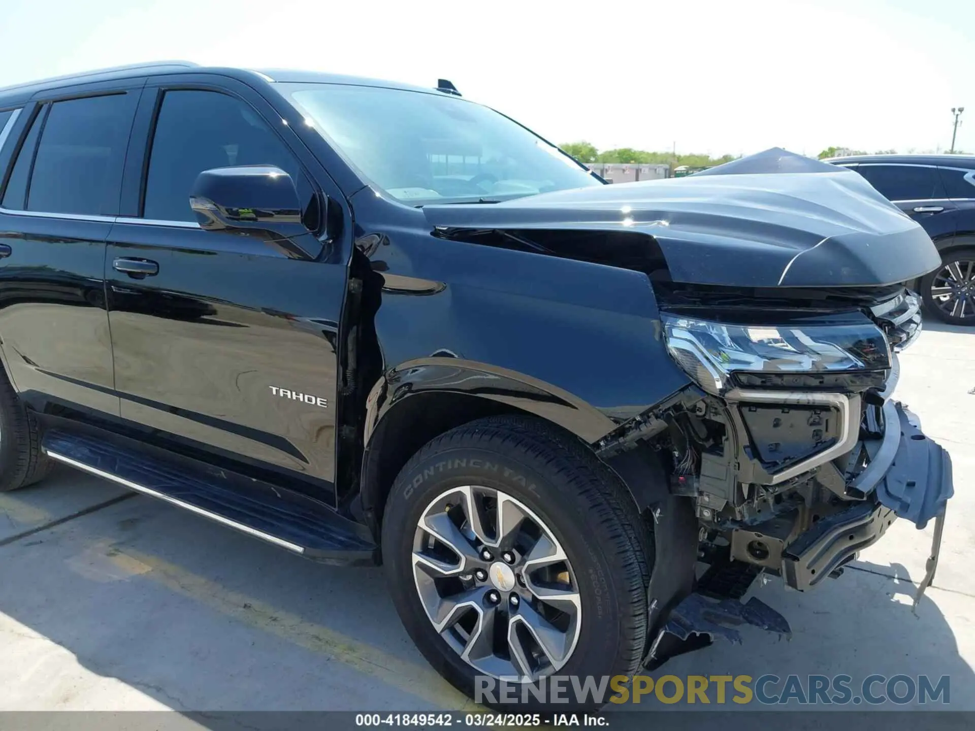18 Photograph of a damaged car 1GNSCNKD7RR374098 CHEVROLET TAHOE 2024
