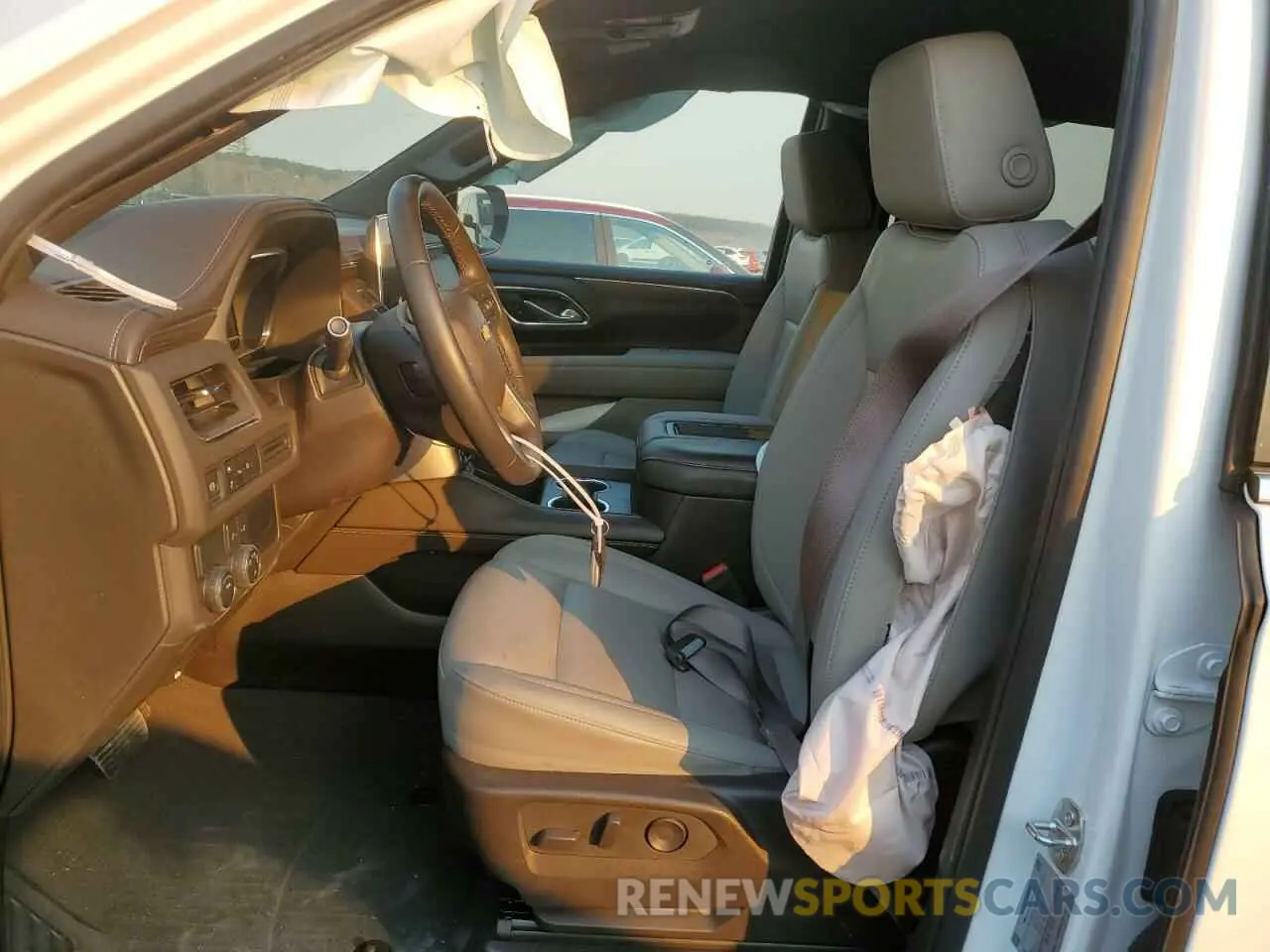 7 Photograph of a damaged car 1GNSCNKD8RR105687 CHEVROLET TAHOE 2024
