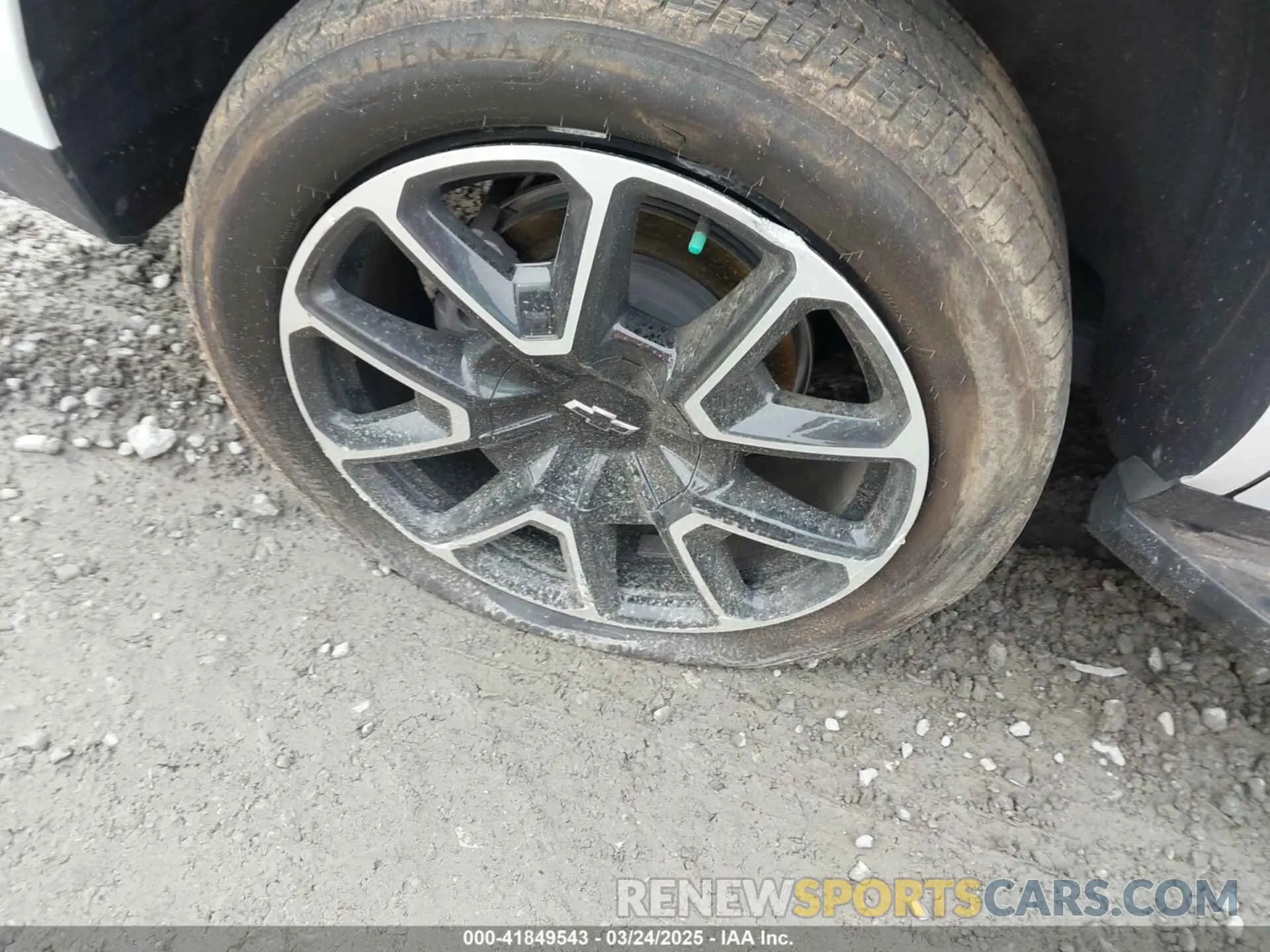 19 Photograph of a damaged car 1GNSCRKD5RR388203 CHEVROLET TAHOE 2024