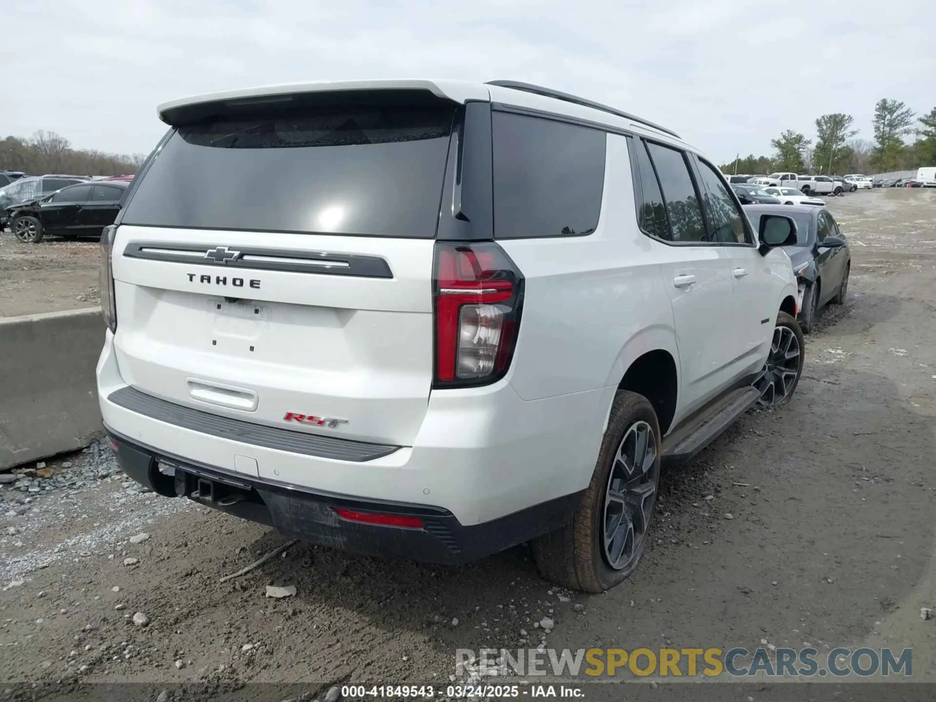 4 Photograph of a damaged car 1GNSCRKD5RR388203 CHEVROLET TAHOE 2024