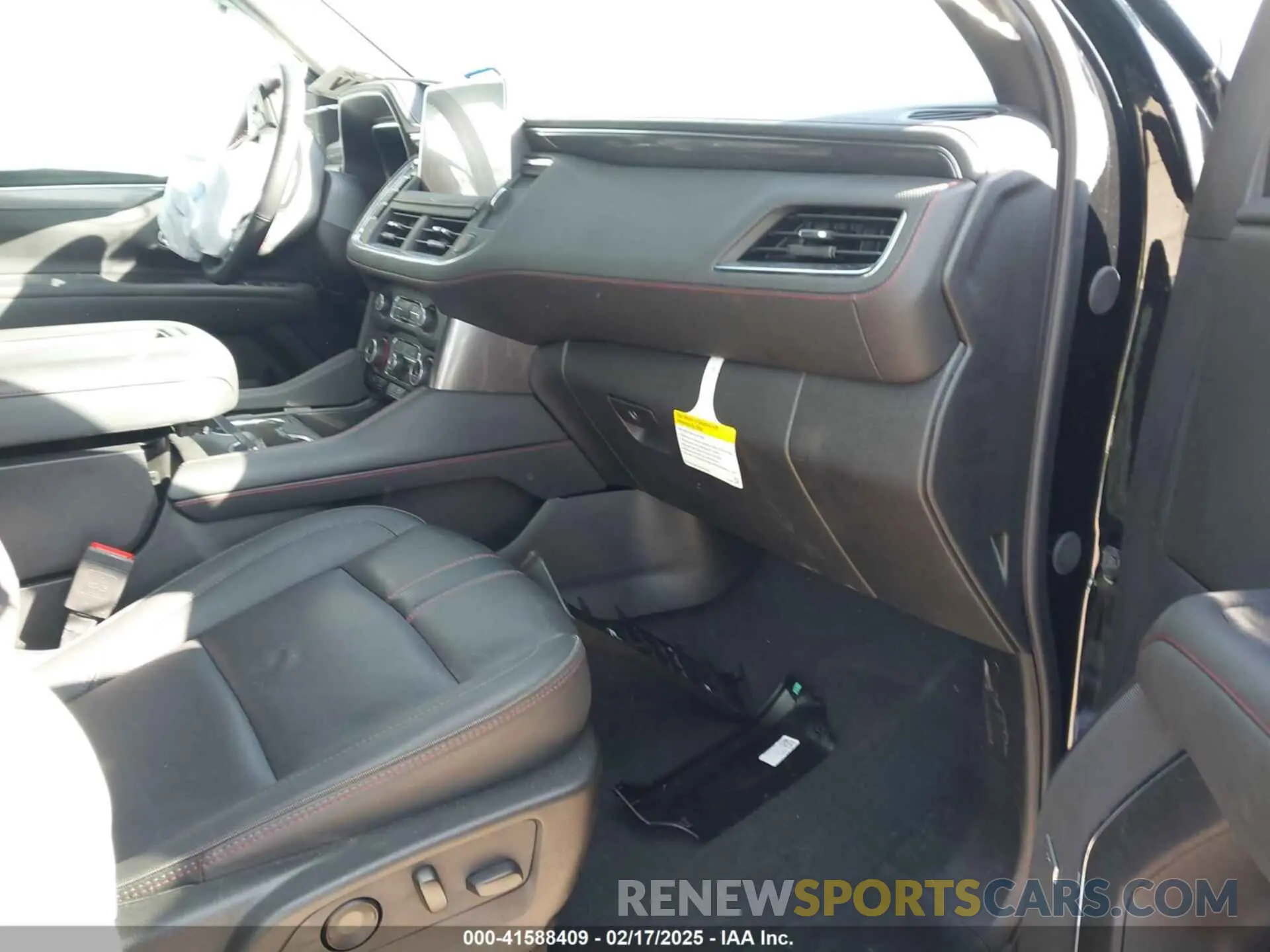 5 Photograph of a damaged car 1GNSCRKD7RR224919 CHEVROLET TAHOE 2024