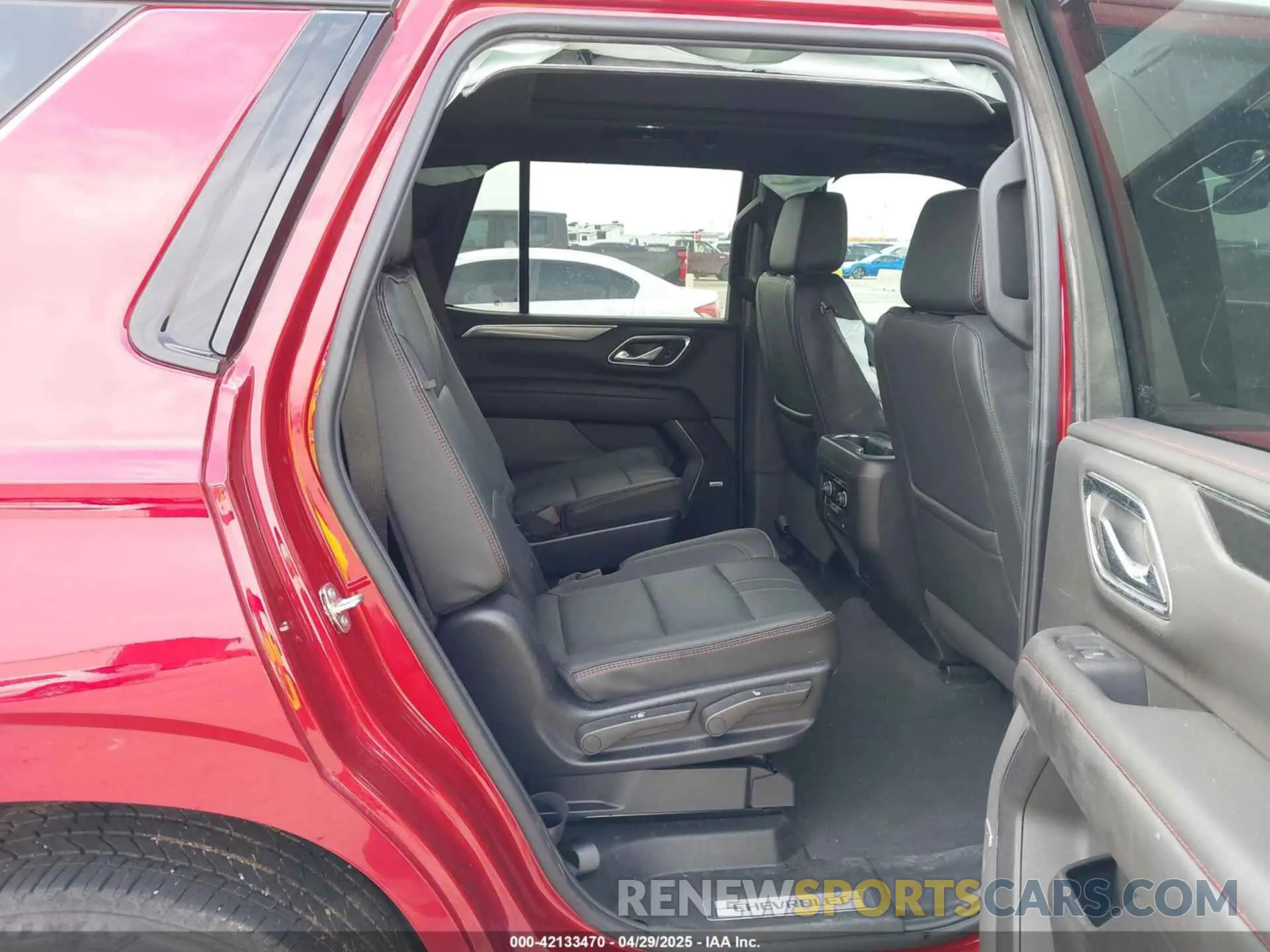 8 Photograph of a damaged car 1GNSCRKD7RR409245 CHEVROLET TAHOE 2024