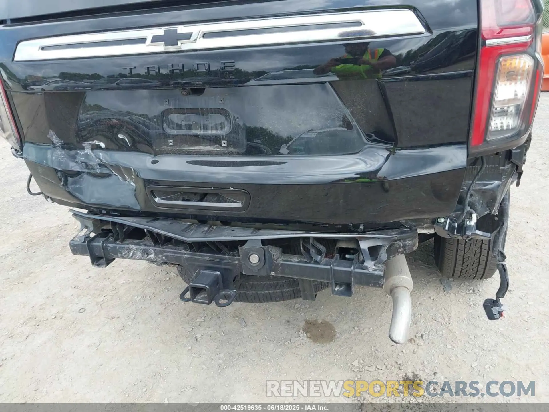 18 Photograph of a damaged car 1GNSKMKD6RR364739 CHEVROLET TAHOE 2024