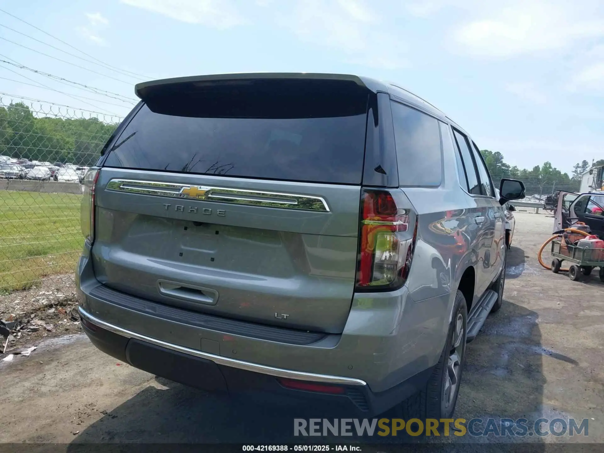 16 Photograph of a damaged car 1GNSKNKD1RR317799 CHEVROLET TAHOE 2024