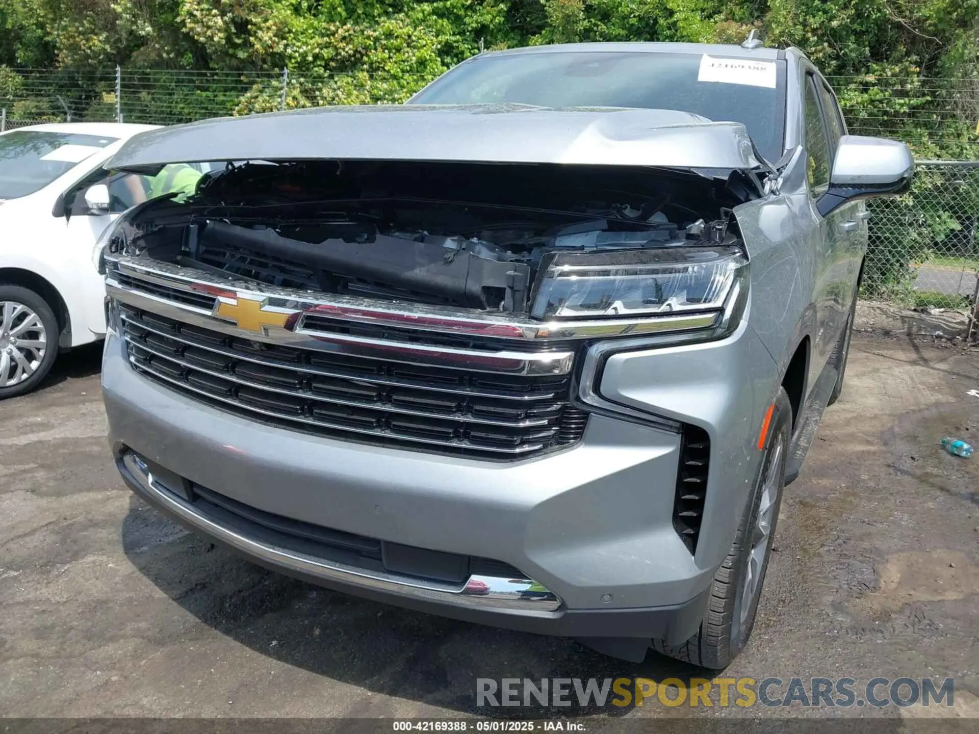 17 Photograph of a damaged car 1GNSKNKD1RR317799 CHEVROLET TAHOE 2024