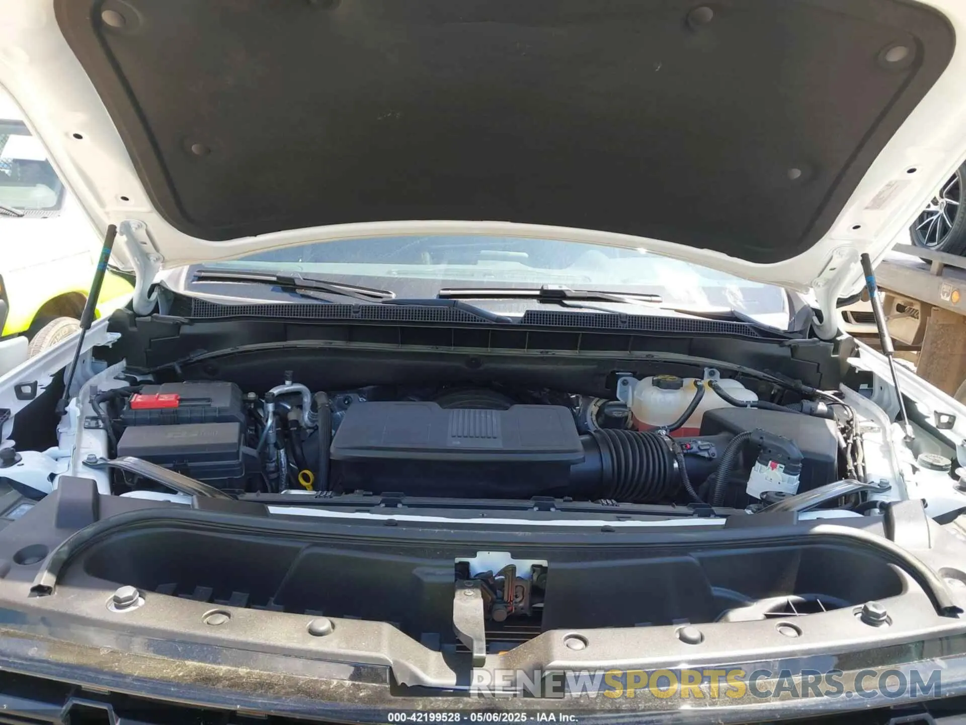 10 Photograph of a damaged car 1GNSKPKD5RR333063 CHEVROLET TAHOE 2024