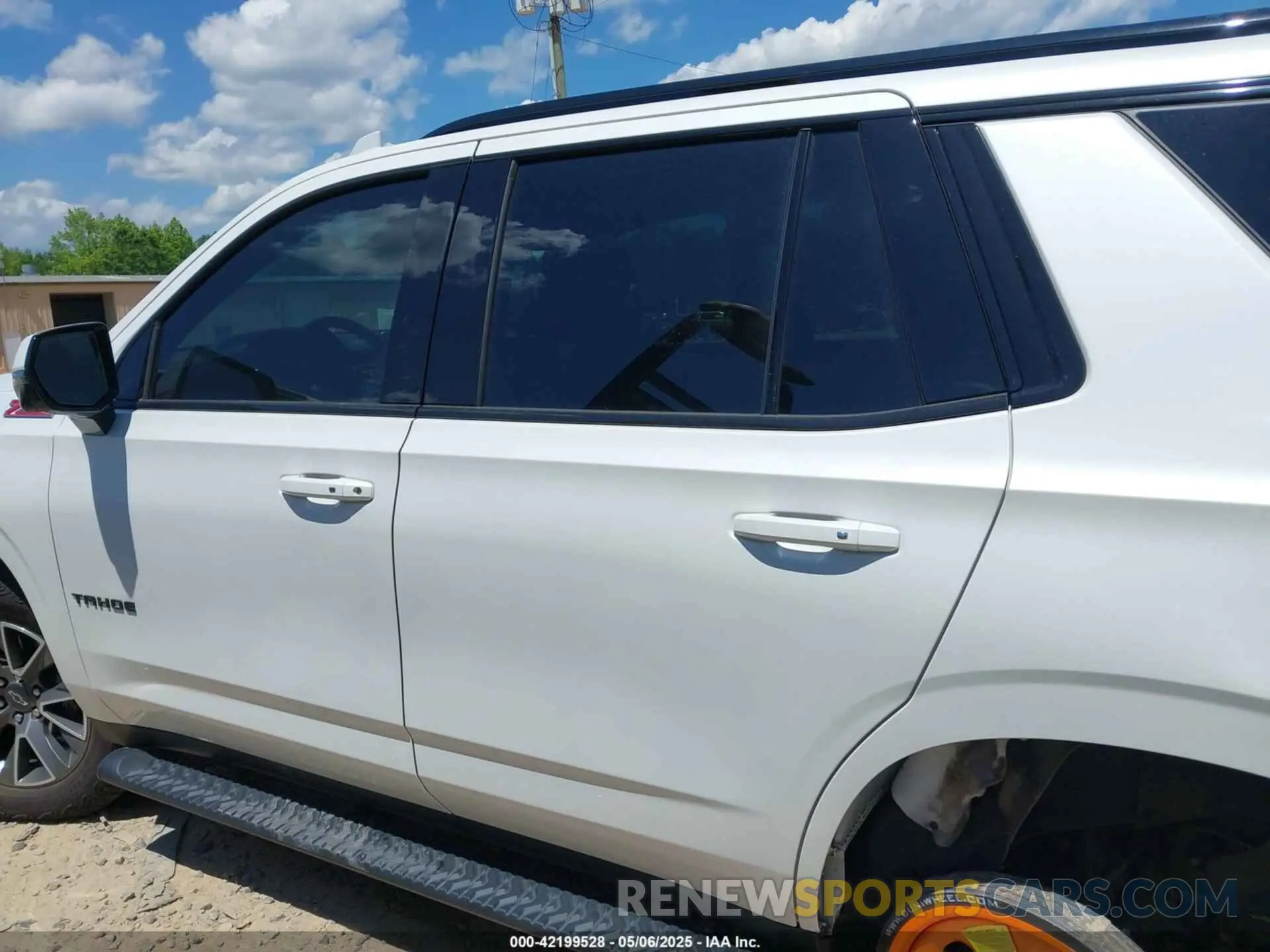 14 Photograph of a damaged car 1GNSKPKD5RR333063 CHEVROLET TAHOE 2024
