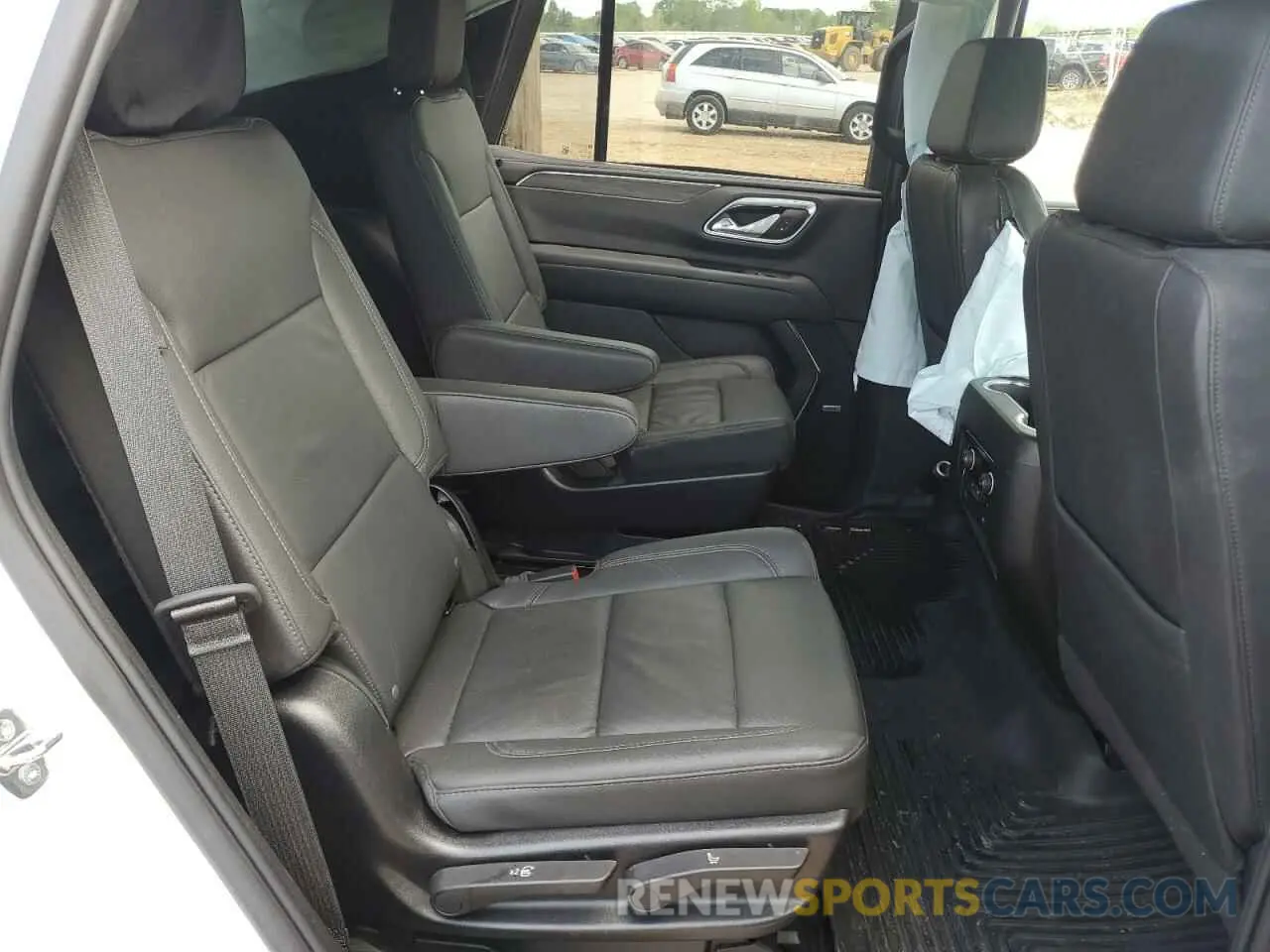 11 Photograph of a damaged car 1GNSKPKD6RR126312 CHEVROLET TAHOE 2024