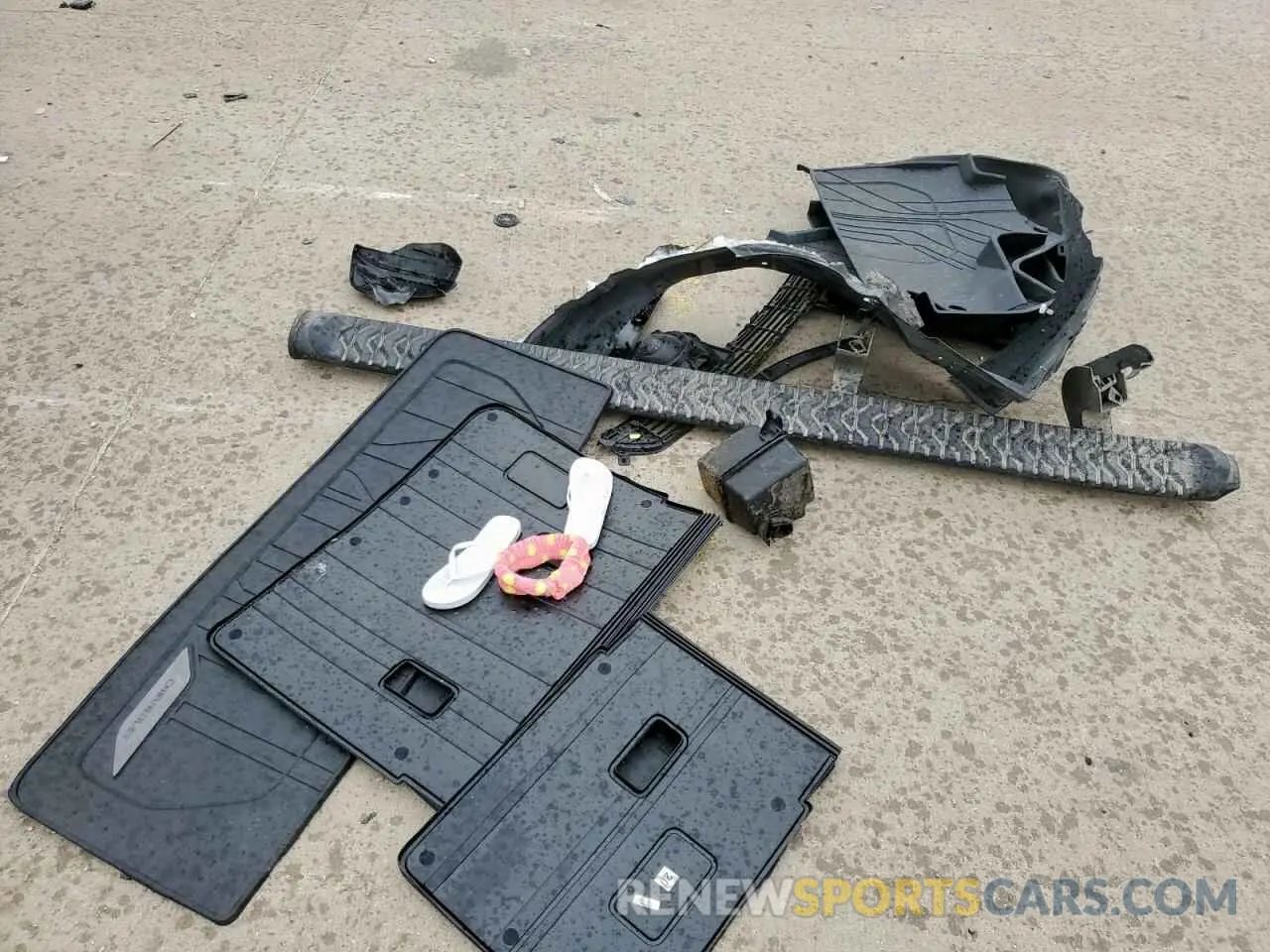 13 Photograph of a damaged car 1GNSKPKD8RR129132 CHEVROLET TAHOE 2024