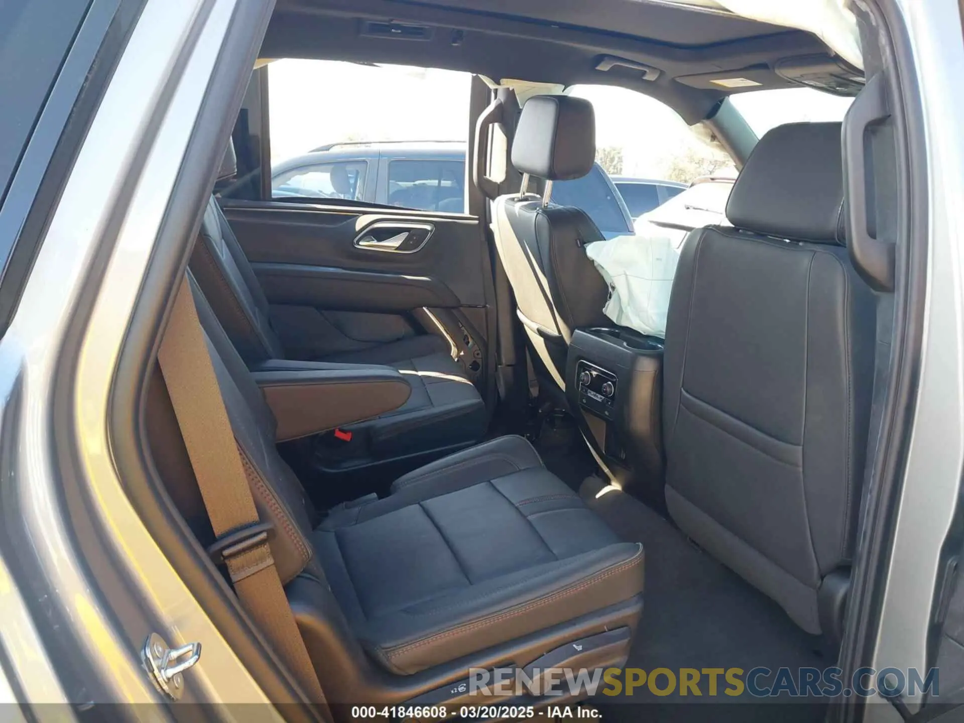 8 Photograph of a damaged car 1GNSKRKD0RR184699 CHEVROLET TAHOE 2024
