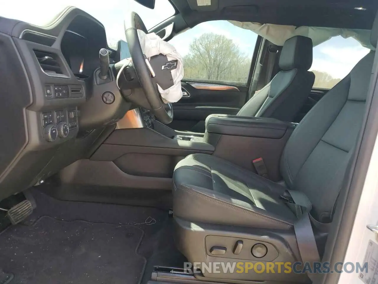 7 Photograph of a damaged car 1GNSKRKD3RR369359 CHEVROLET TAHOE 2024
