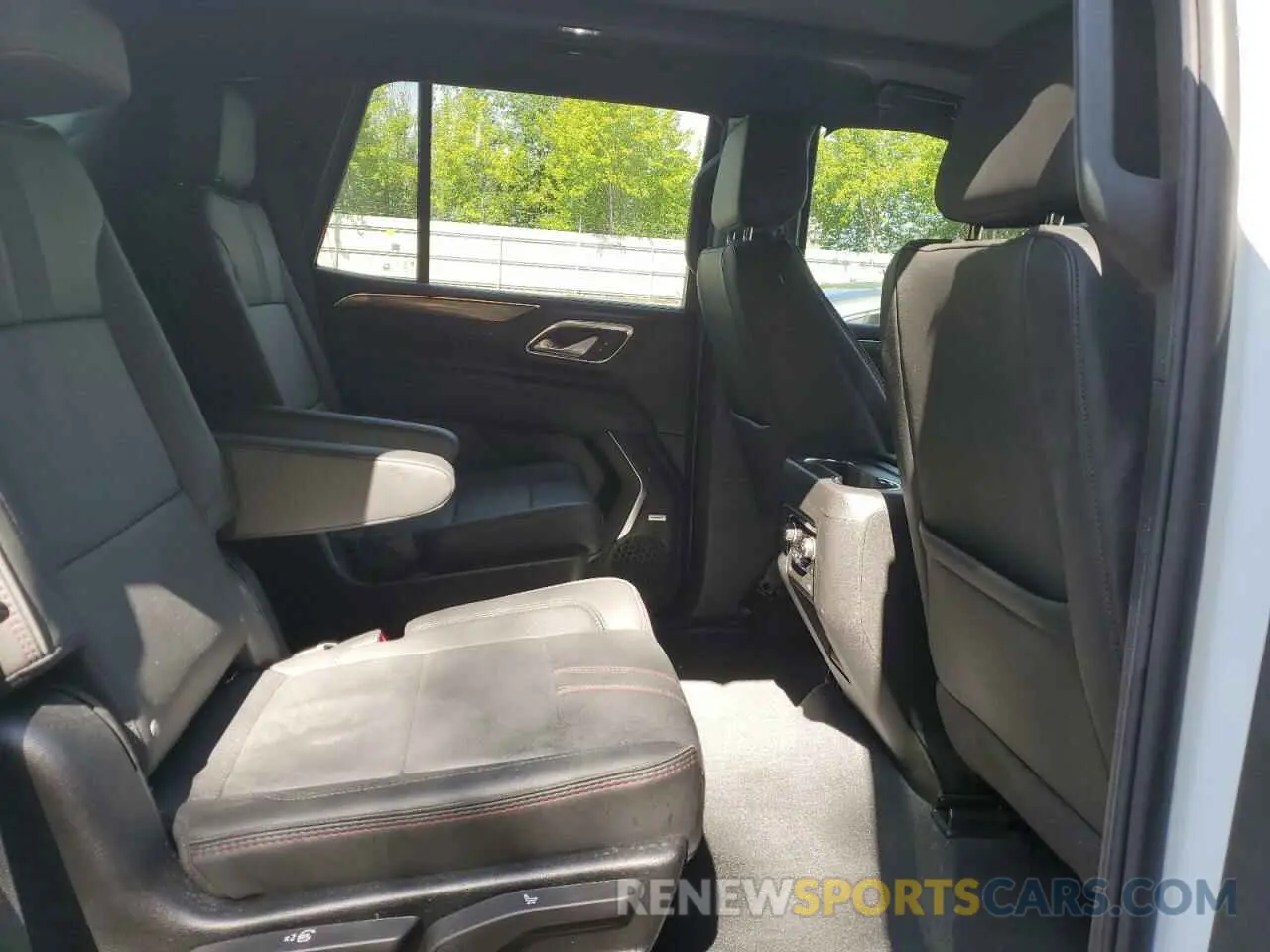 11 Photograph of a damaged car 1GNSKRKD6RR270468 CHEVROLET TAHOE 2024