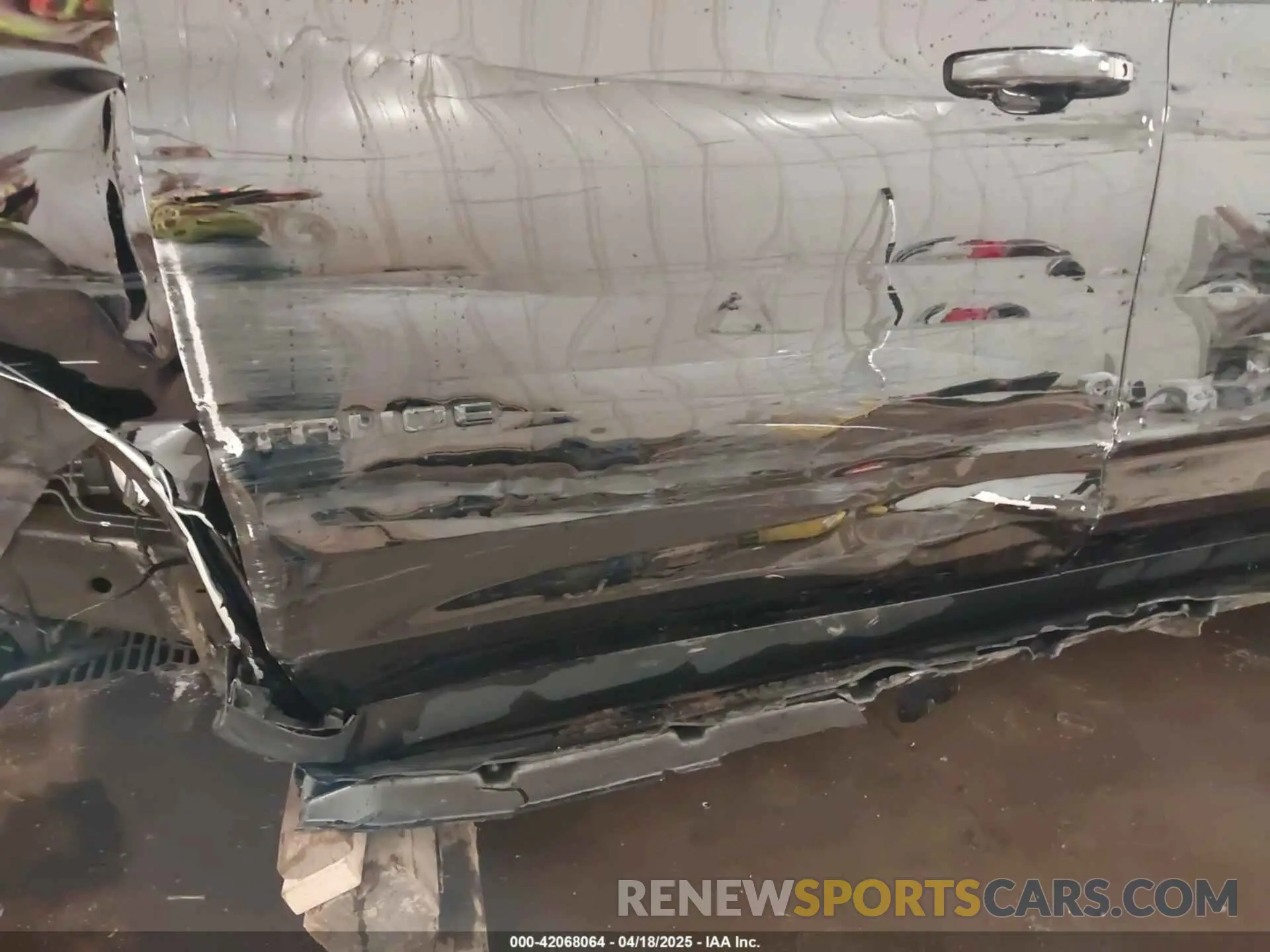 19 Photograph of a damaged car 1GNSKRKL0RR292943 CHEVROLET TAHOE 2024