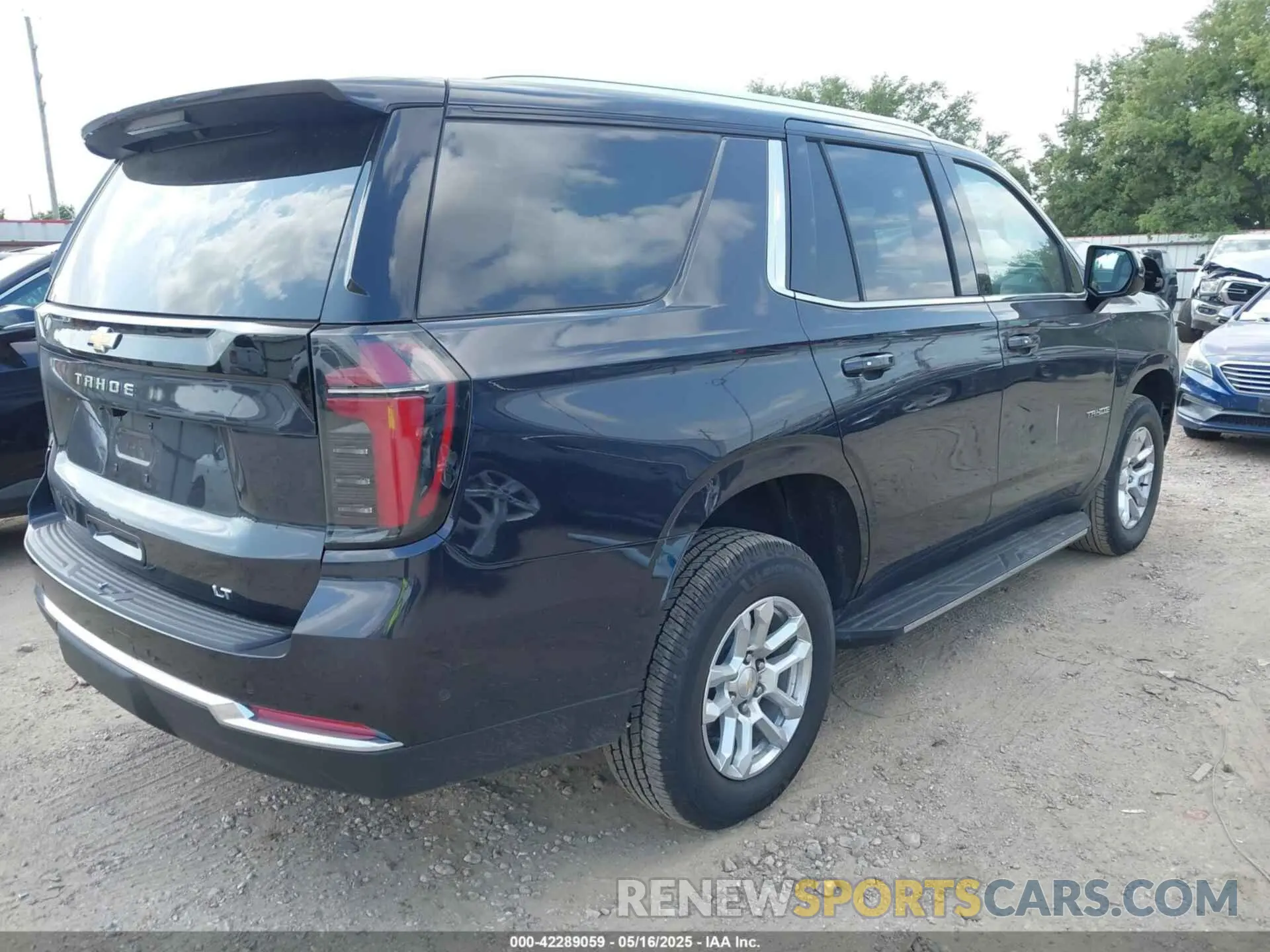 4 Photograph of a damaged car 1GNS5NRD3SR205234 CHEVROLET TAHOE 2025