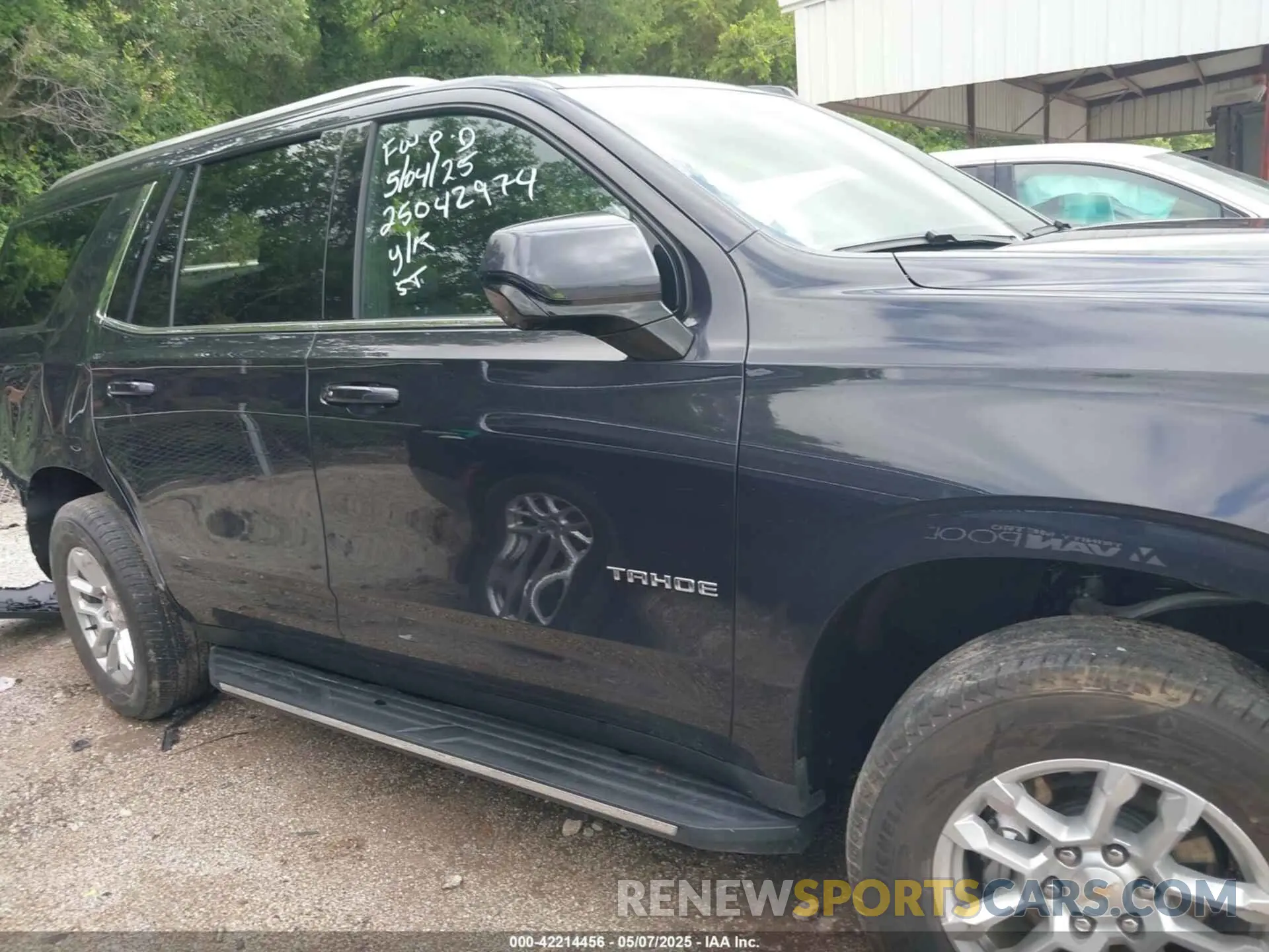 13 Photograph of a damaged car 1GNS5NRD5SR194186 CHEVROLET TAHOE 2025